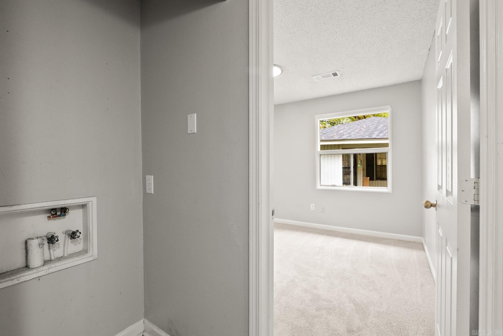 MEADOWCLIFF - Residential