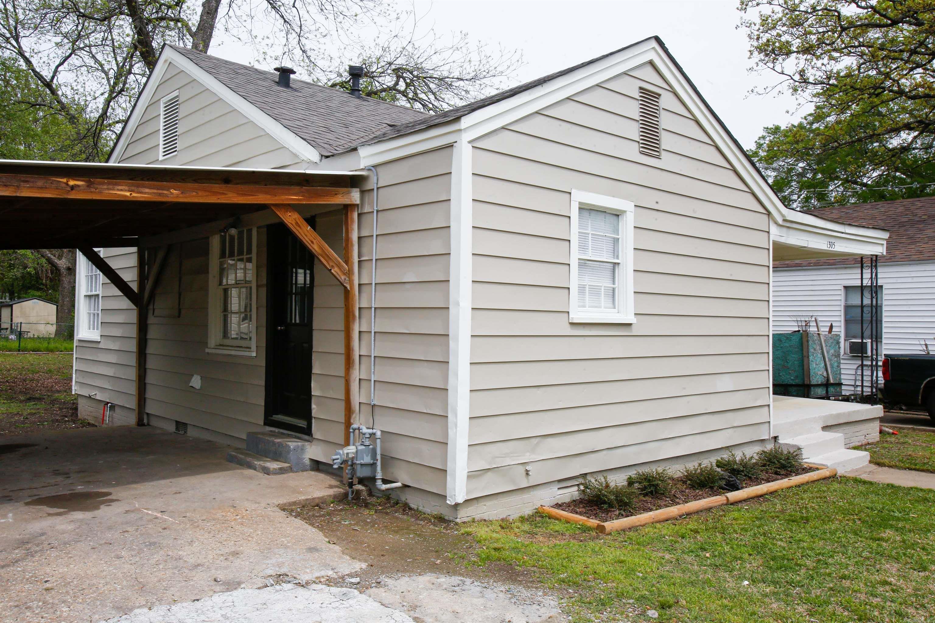 Missouri Pacific - Residential Lease