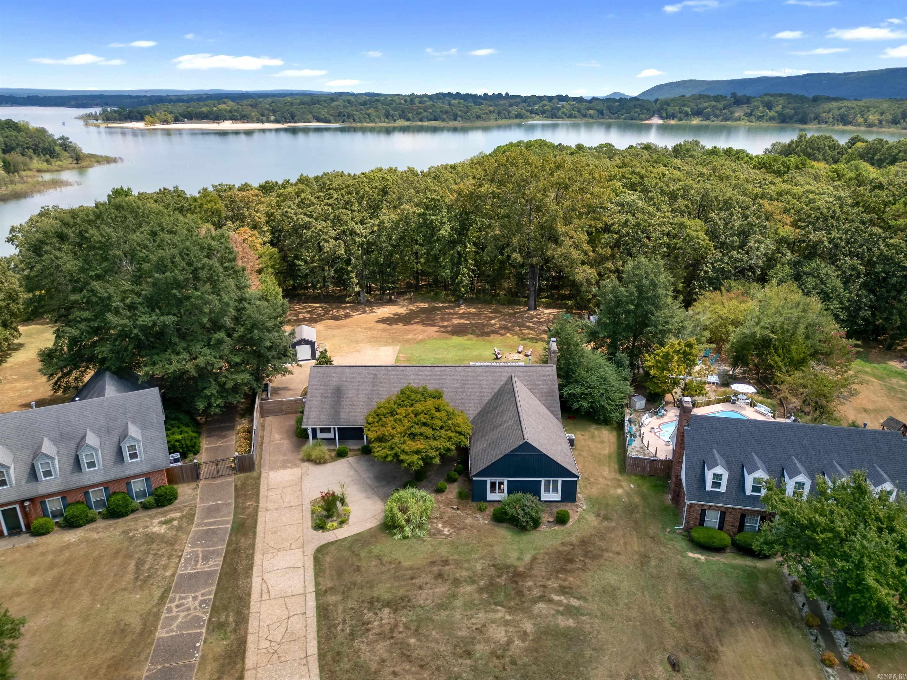 WEST POINT - Residential