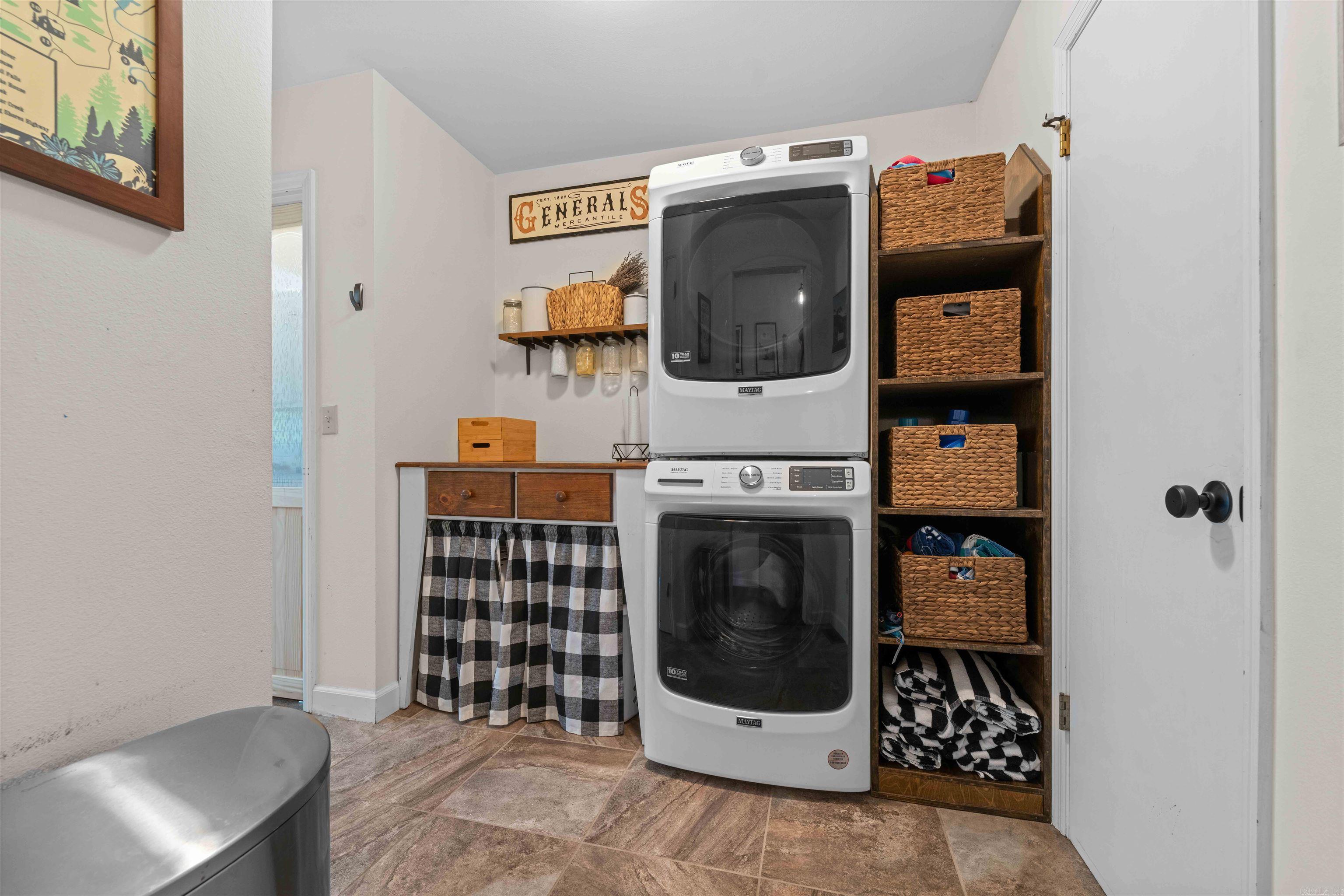 WEST POINT - Residential