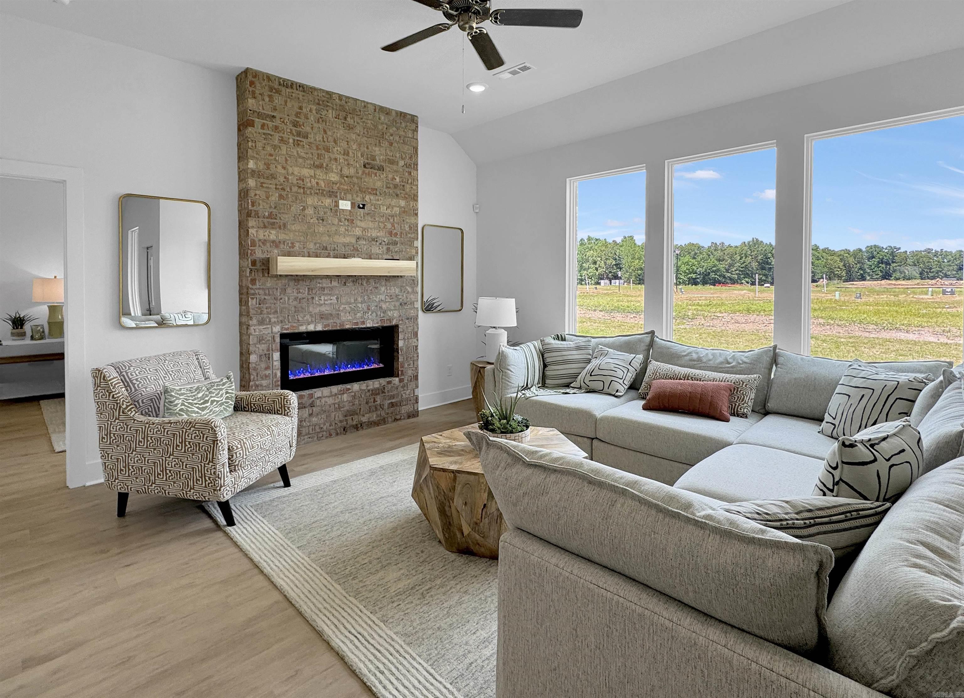 THE RESERVE AT COUNTRY CLUB PHAS - Residential