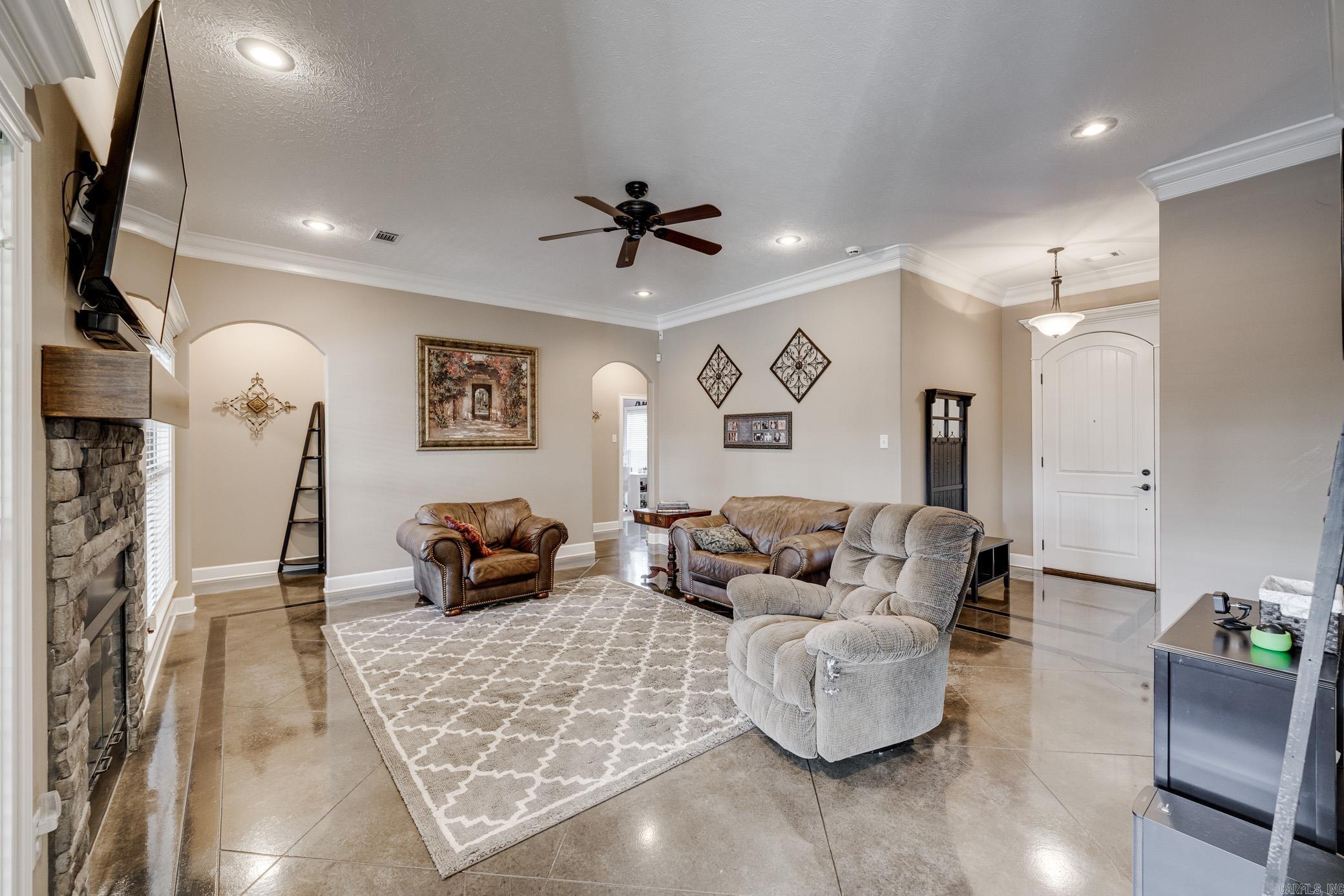 CHAPEL CREEK - Residential