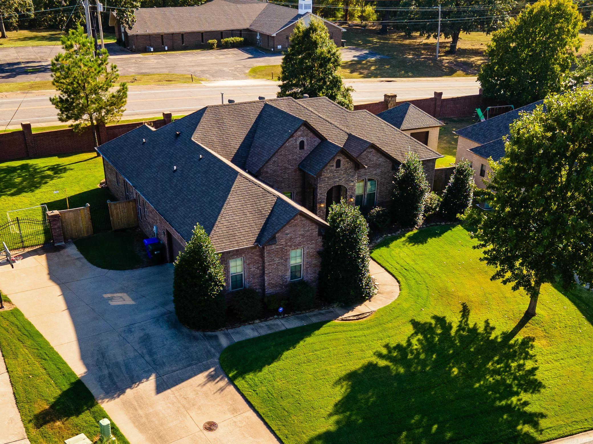CHAPEL CREEK - Residential