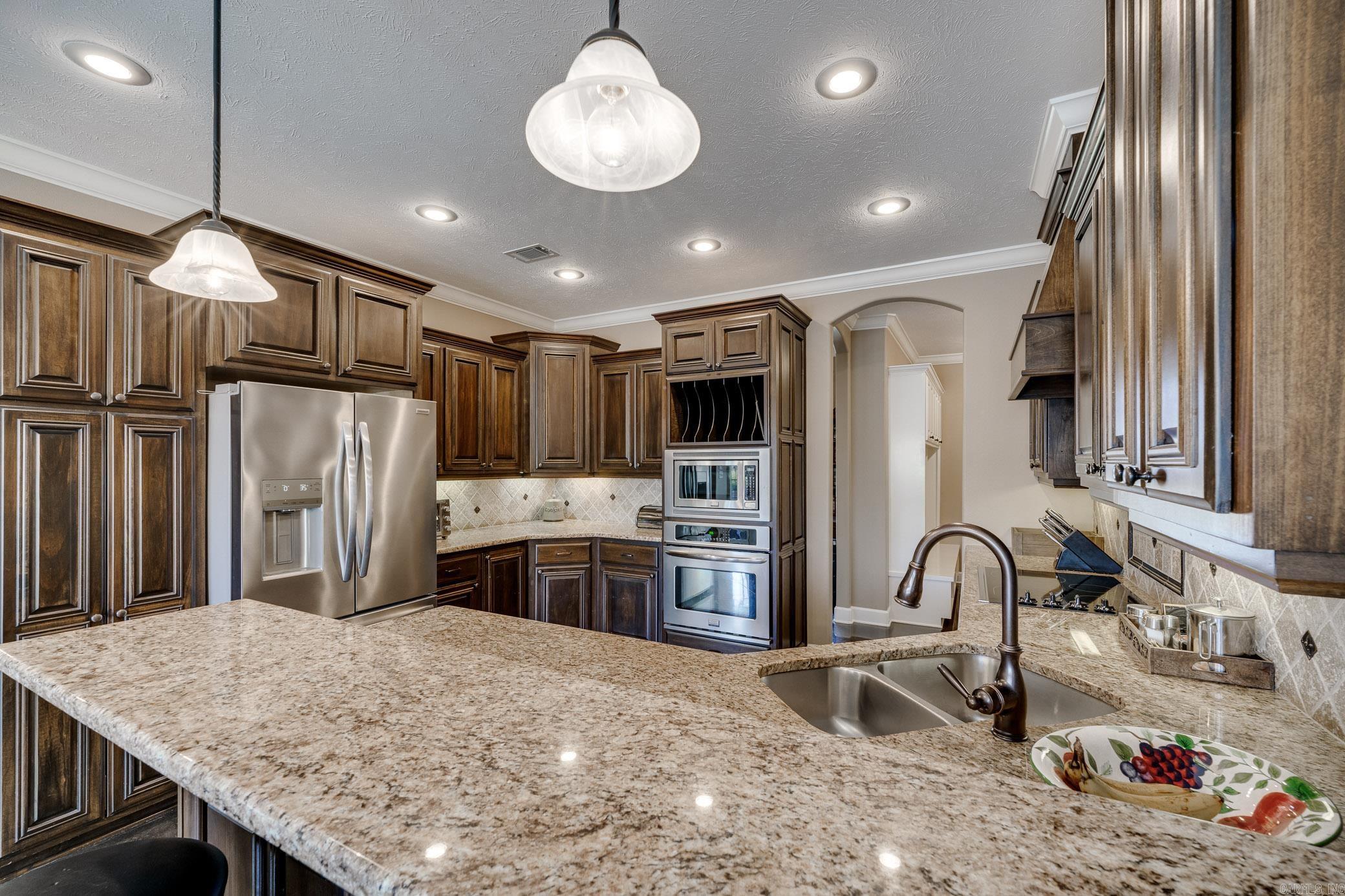 CHAPEL CREEK - Residential
