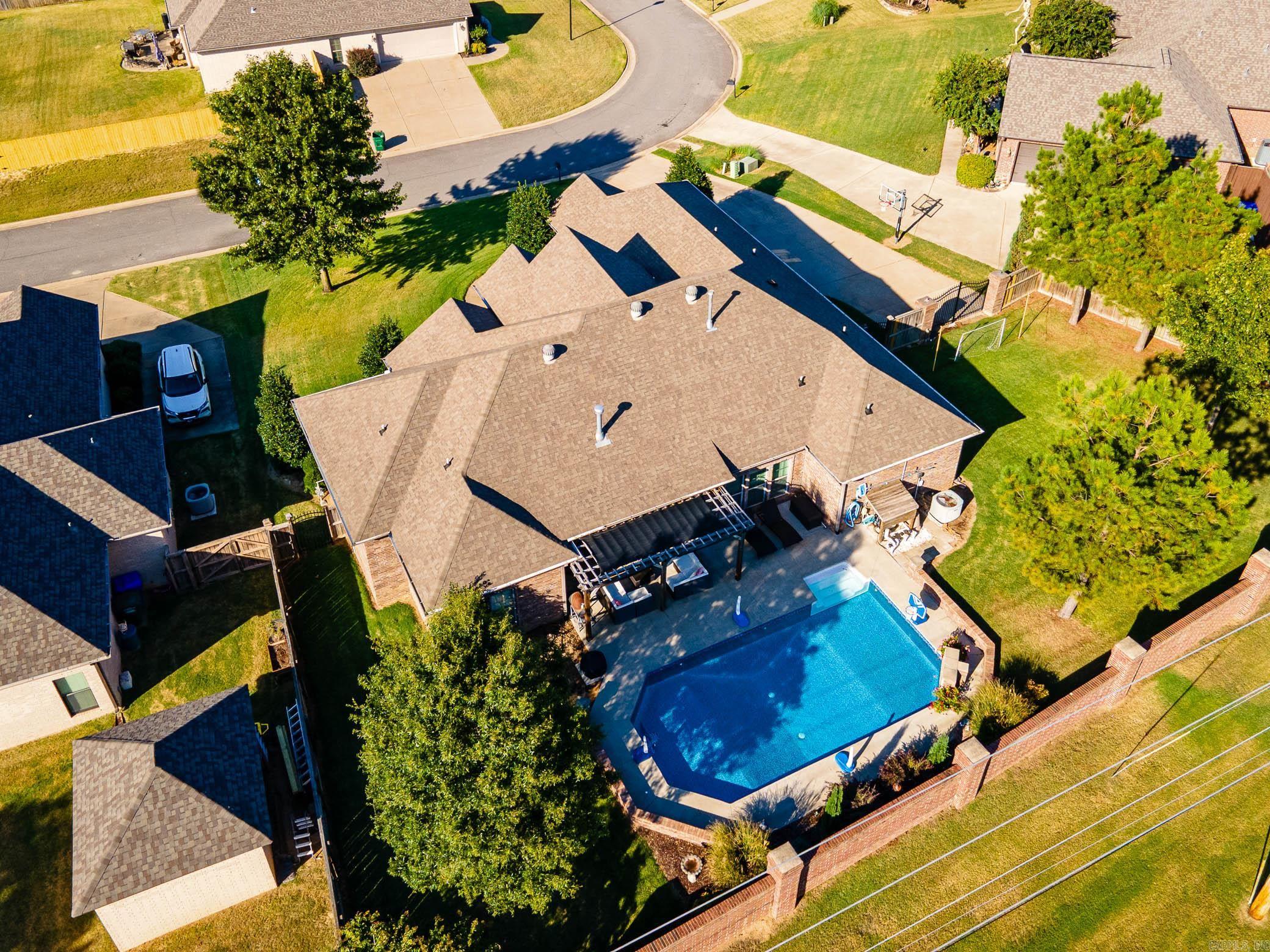 CHAPEL CREEK - Residential