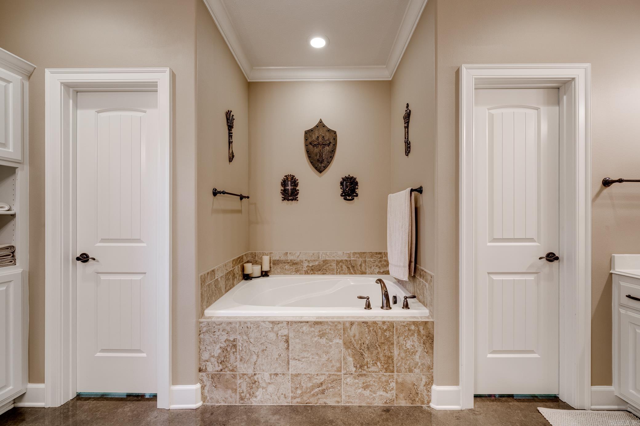 CHAPEL CREEK - Residential
