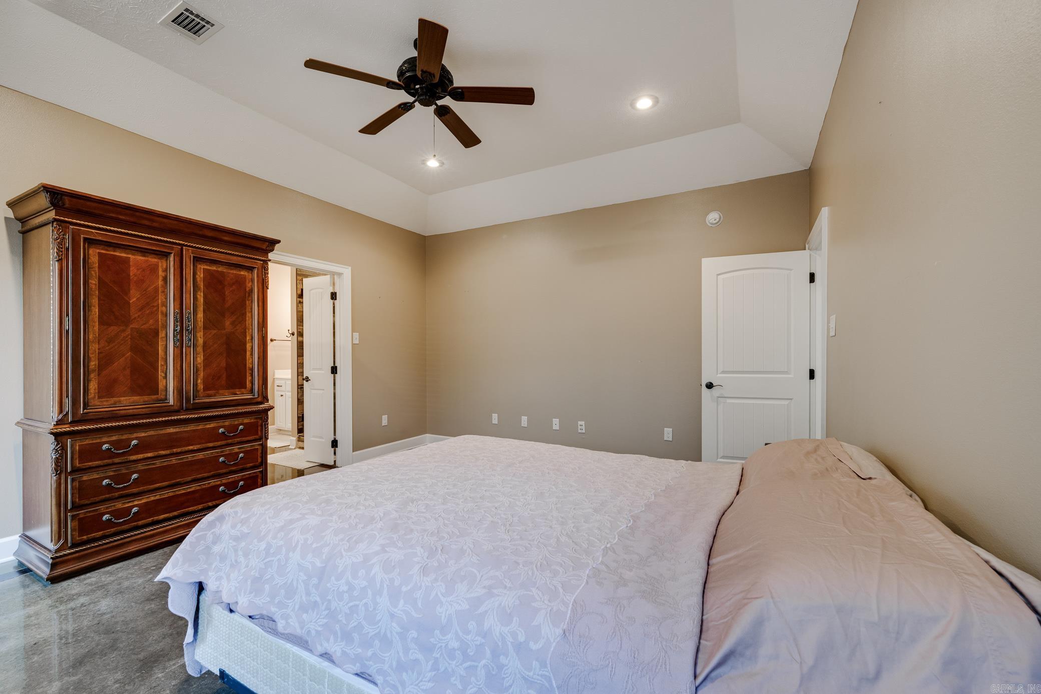 CHAPEL CREEK - Residential