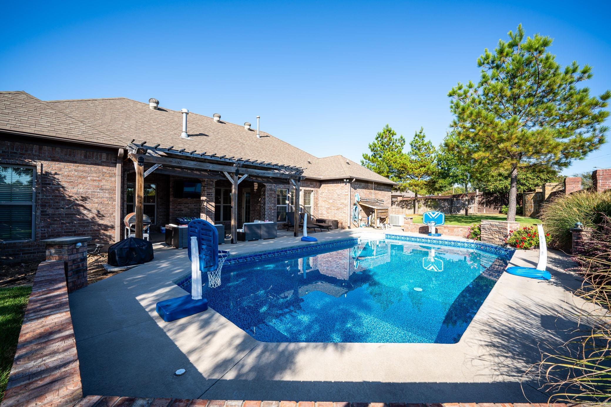 CHAPEL CREEK - Residential