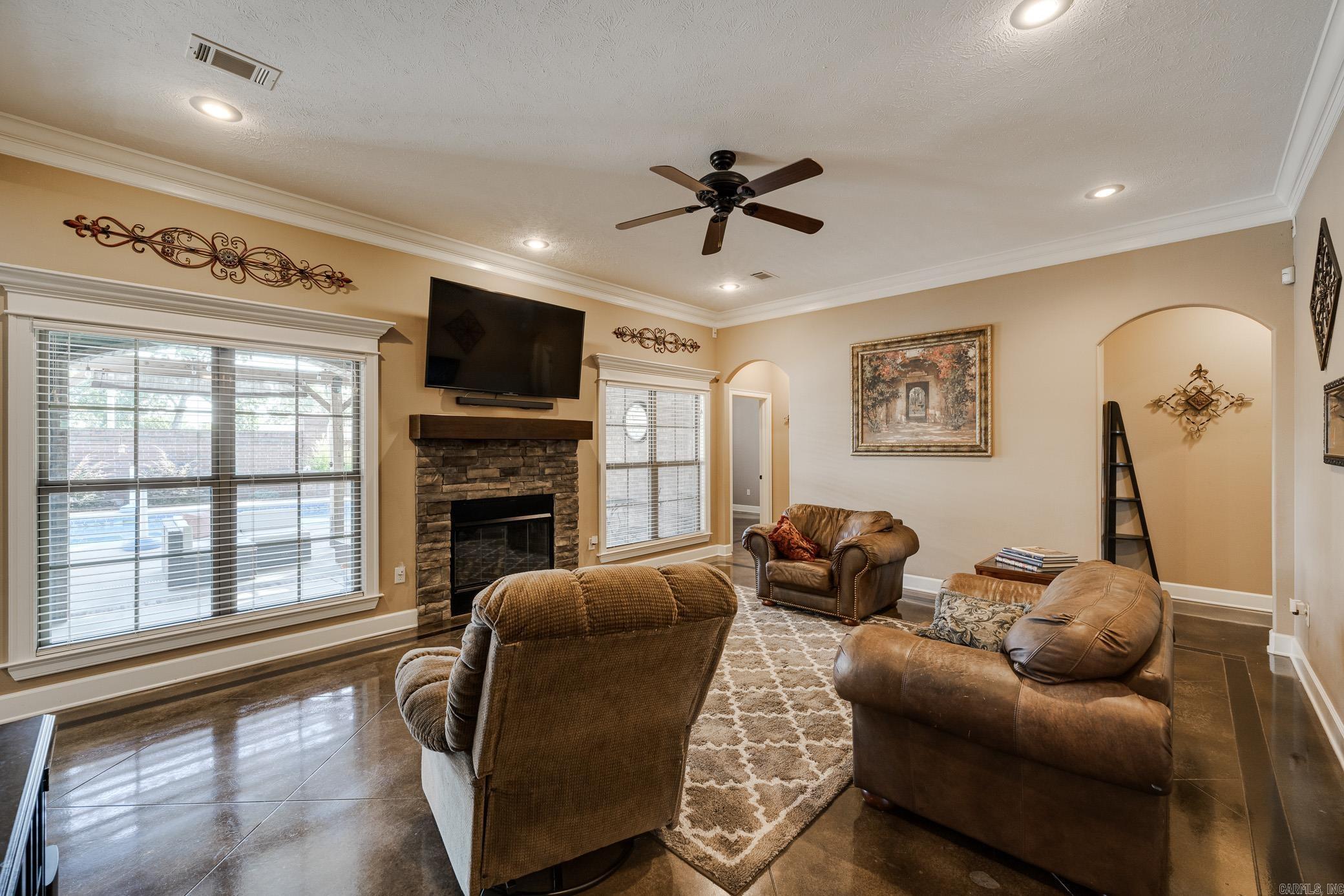CHAPEL CREEK - Residential