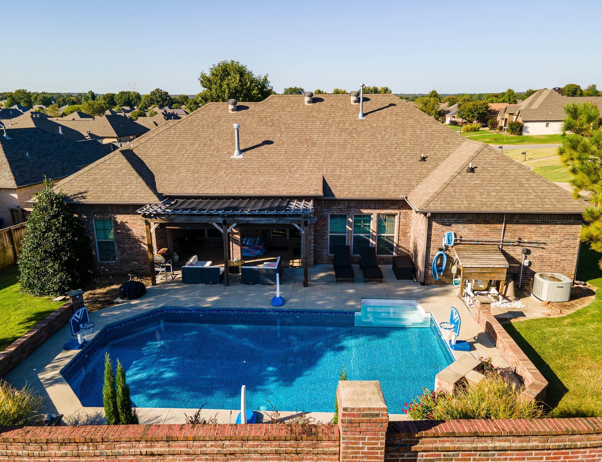 CHAPEL CREEK - Residential