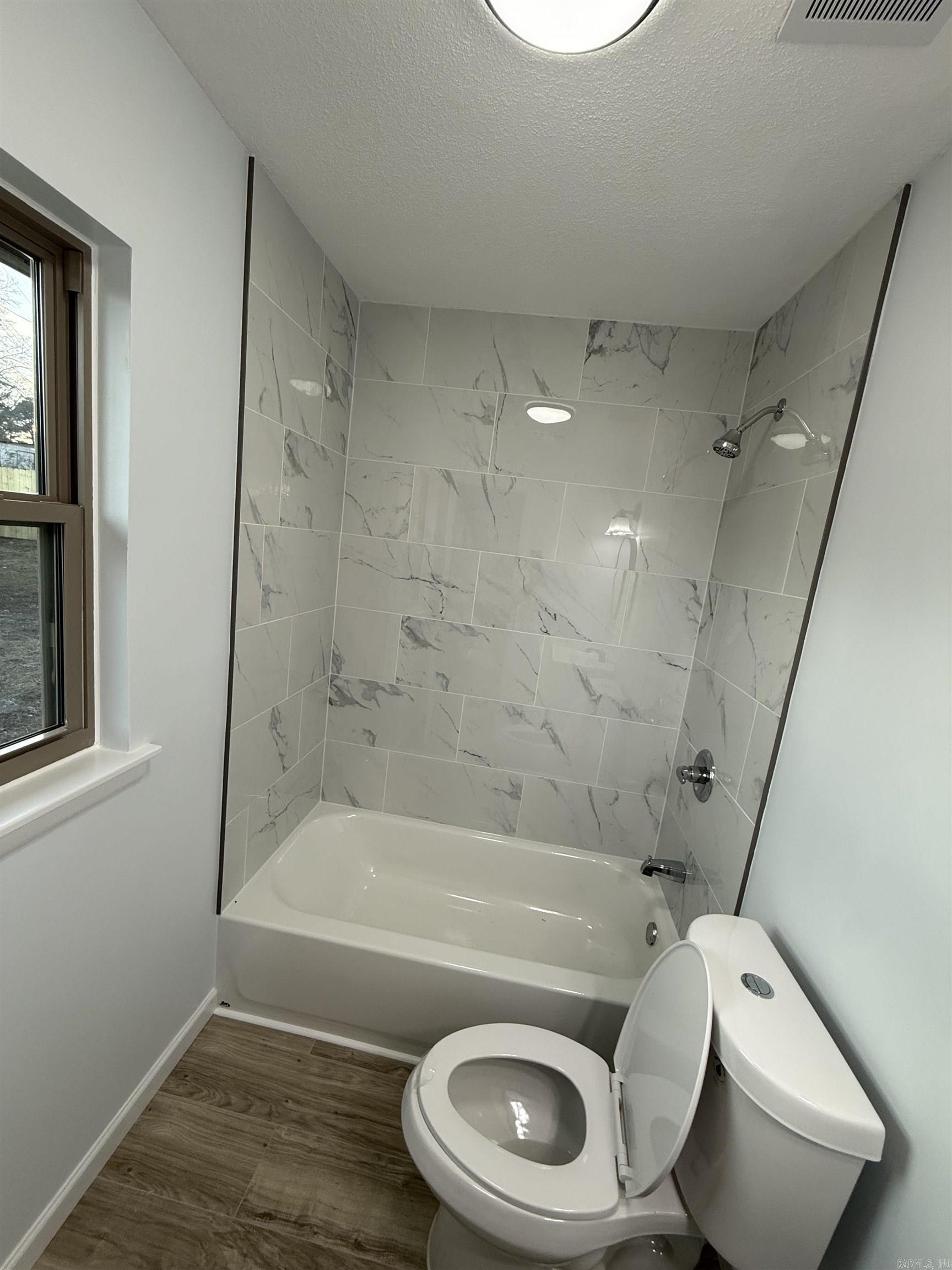 COUNTRY CLUB TERRACE - Residential