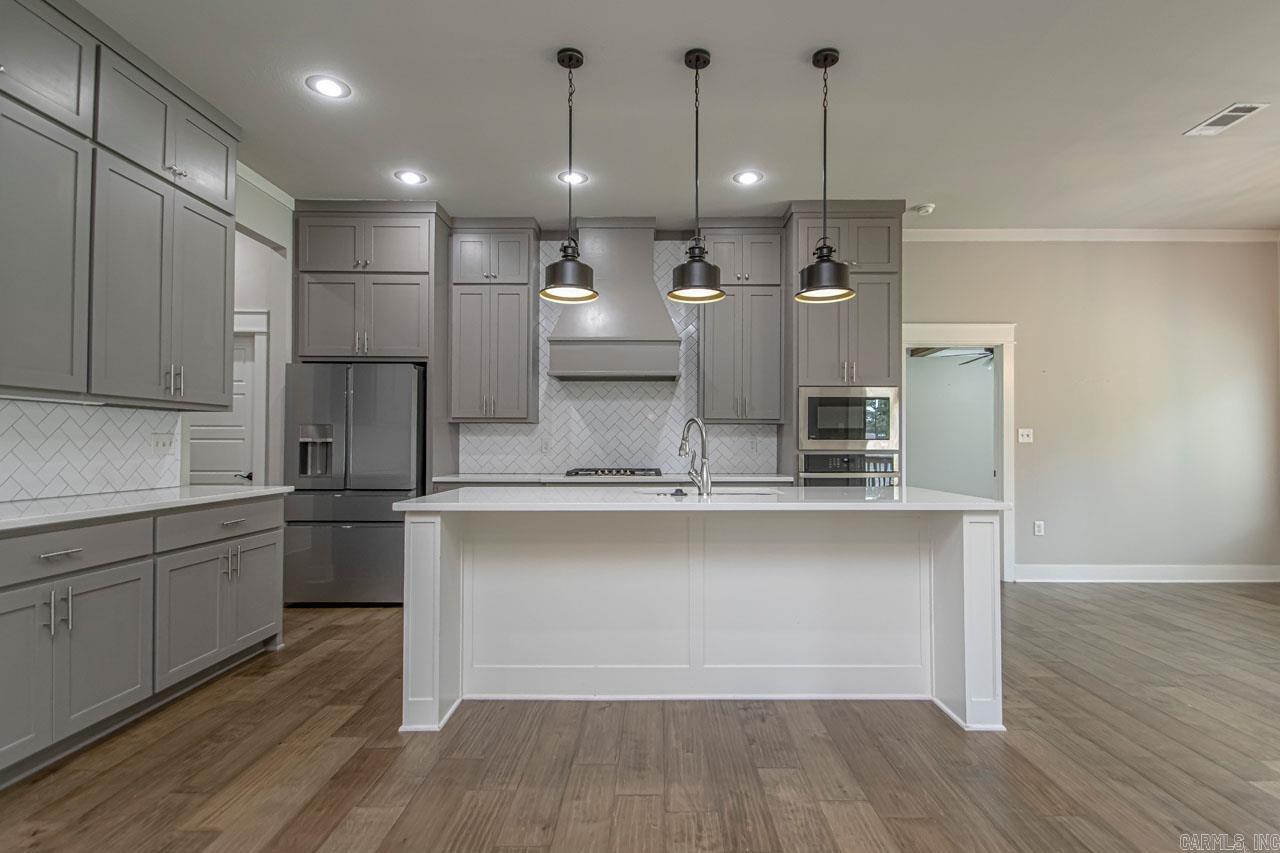 AVILLA HILLS - Residential