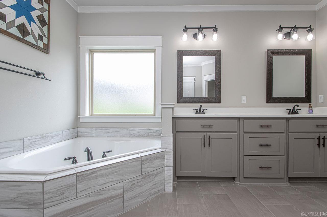 AVILLA HILLS - Residential