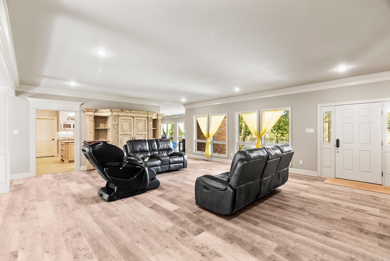 DEER MEADOW - Residential