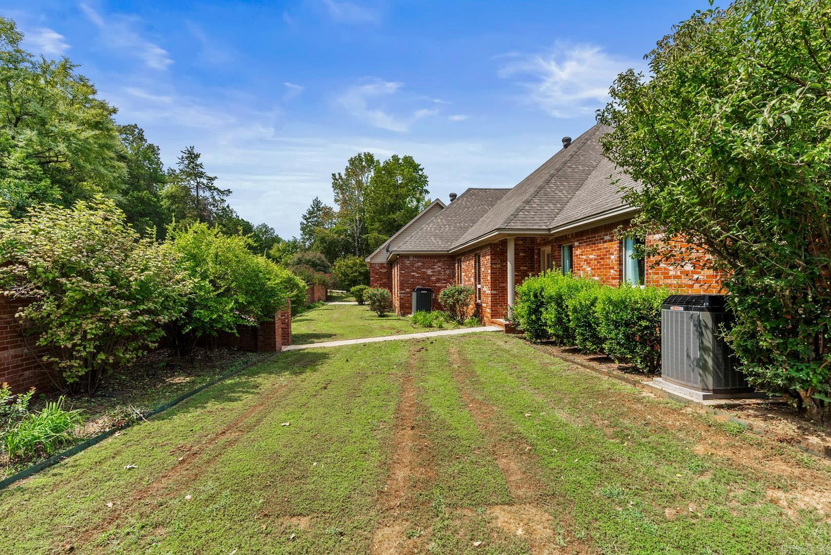 DEER MEADOW - Residential