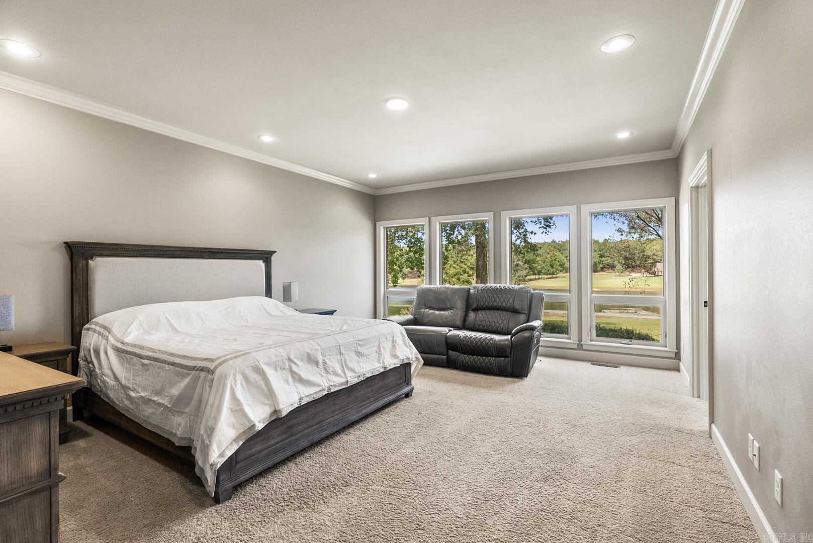 DEER MEADOW - Residential
