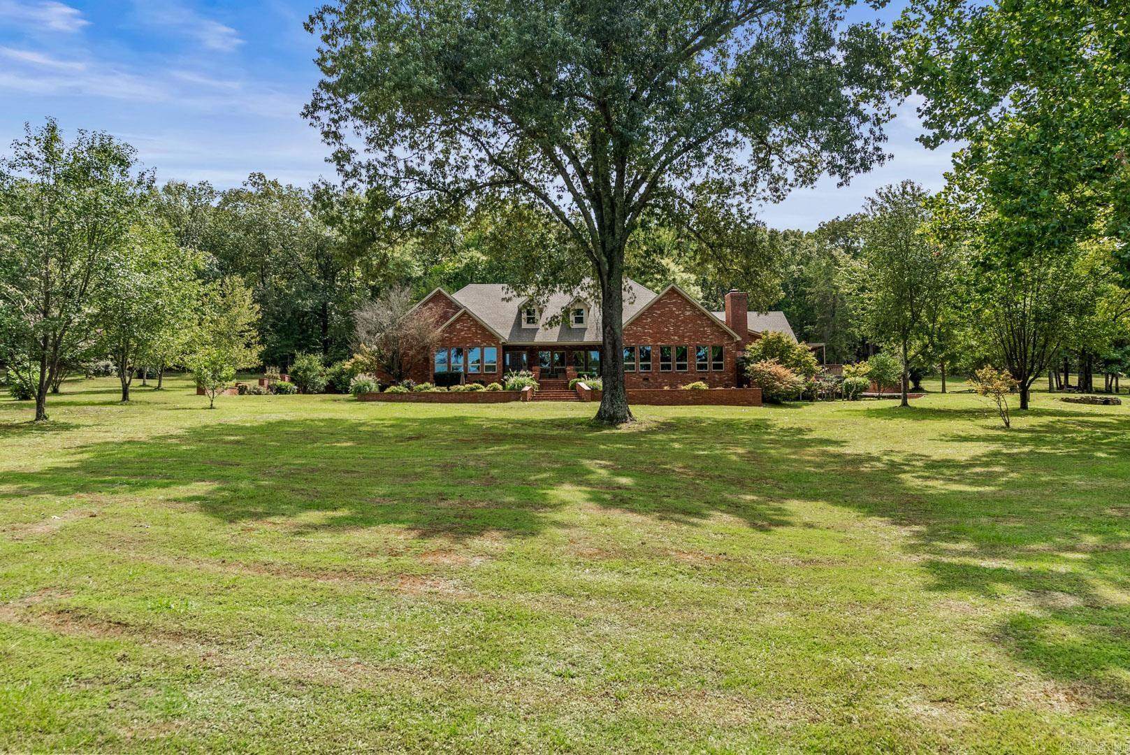 DEER MEADOW - Residential