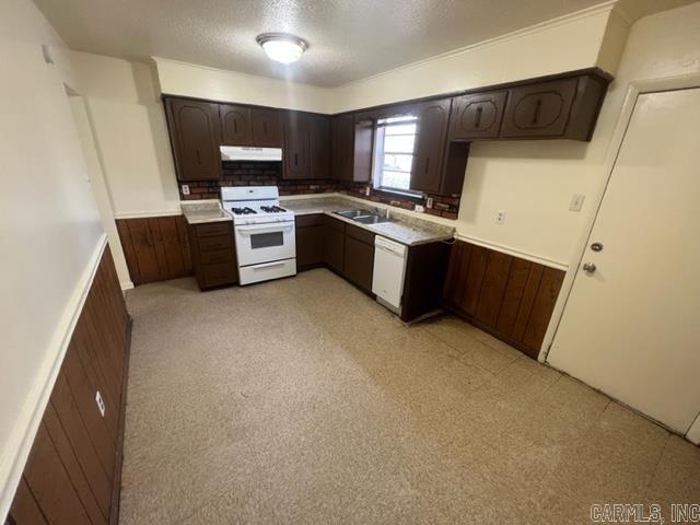 Hollywood Heights - Residential Lease