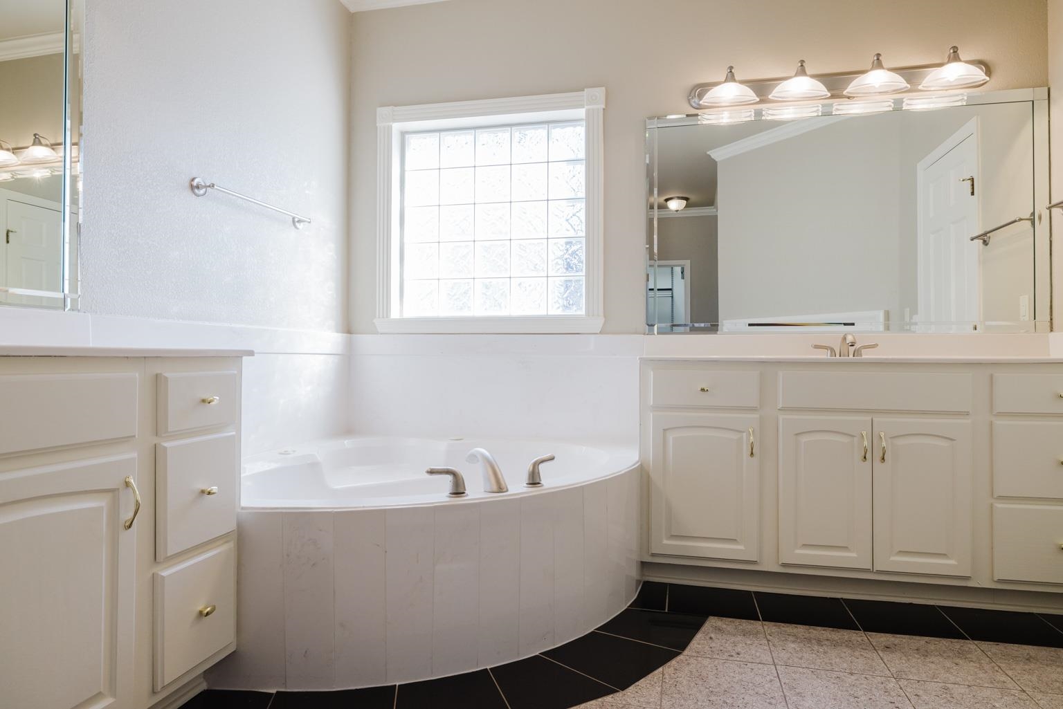 WESTPOINTE - Residential