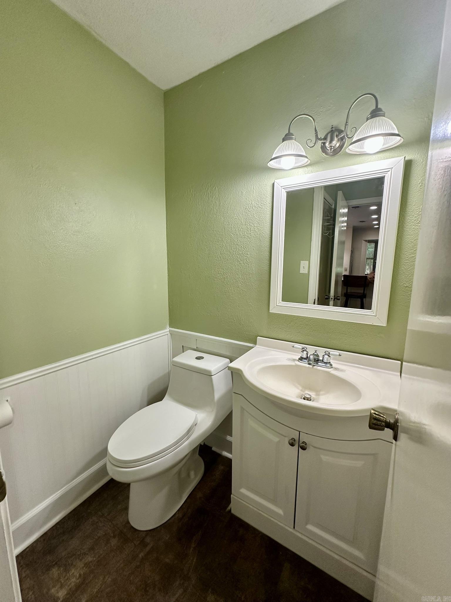 BEVERLY PLACE - Residential