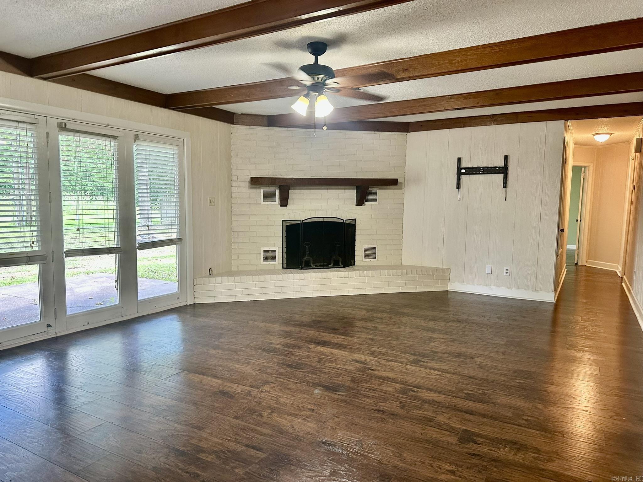 BEVERLY PLACE - Residential
