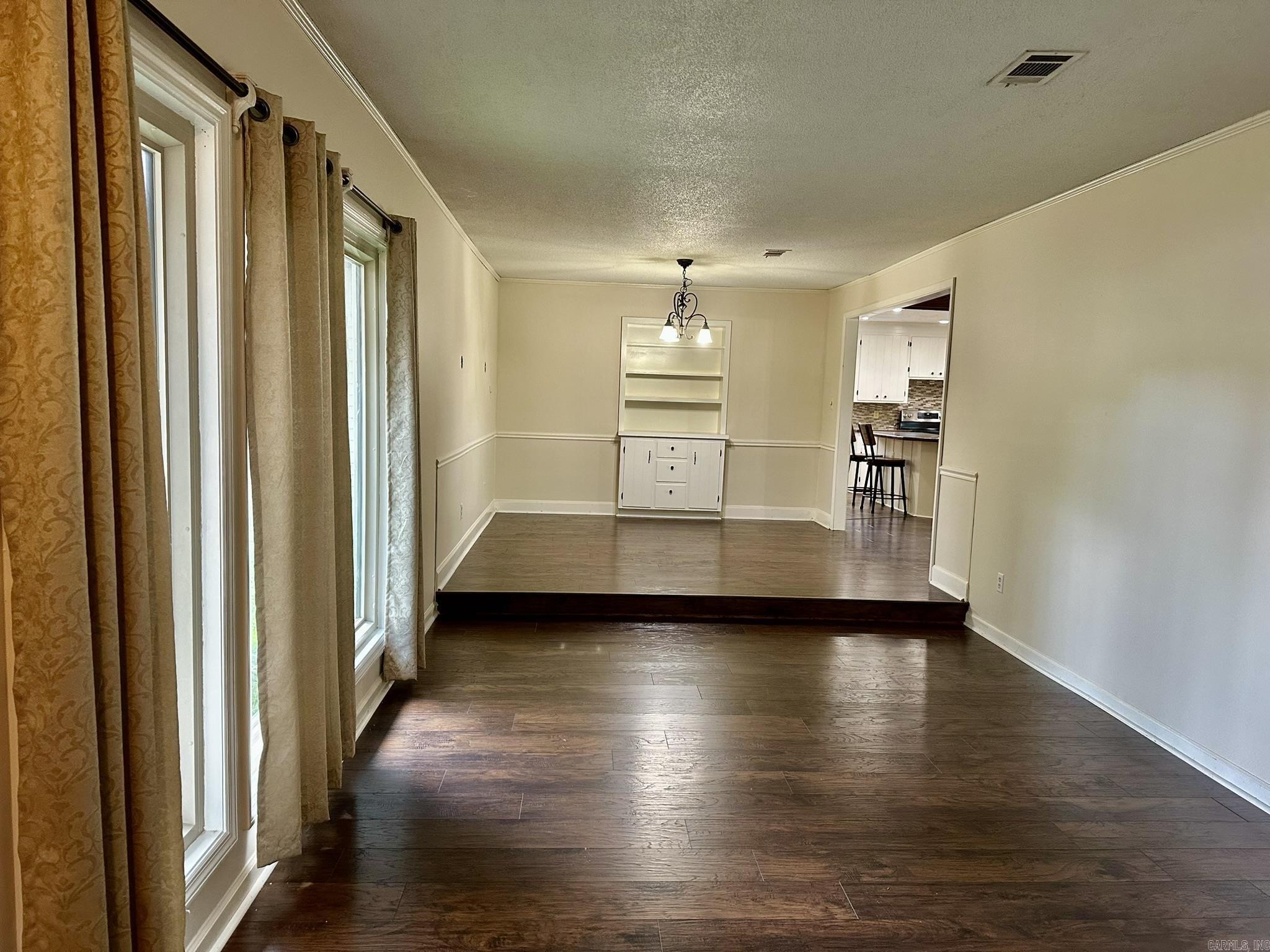 BEVERLY PLACE - Residential