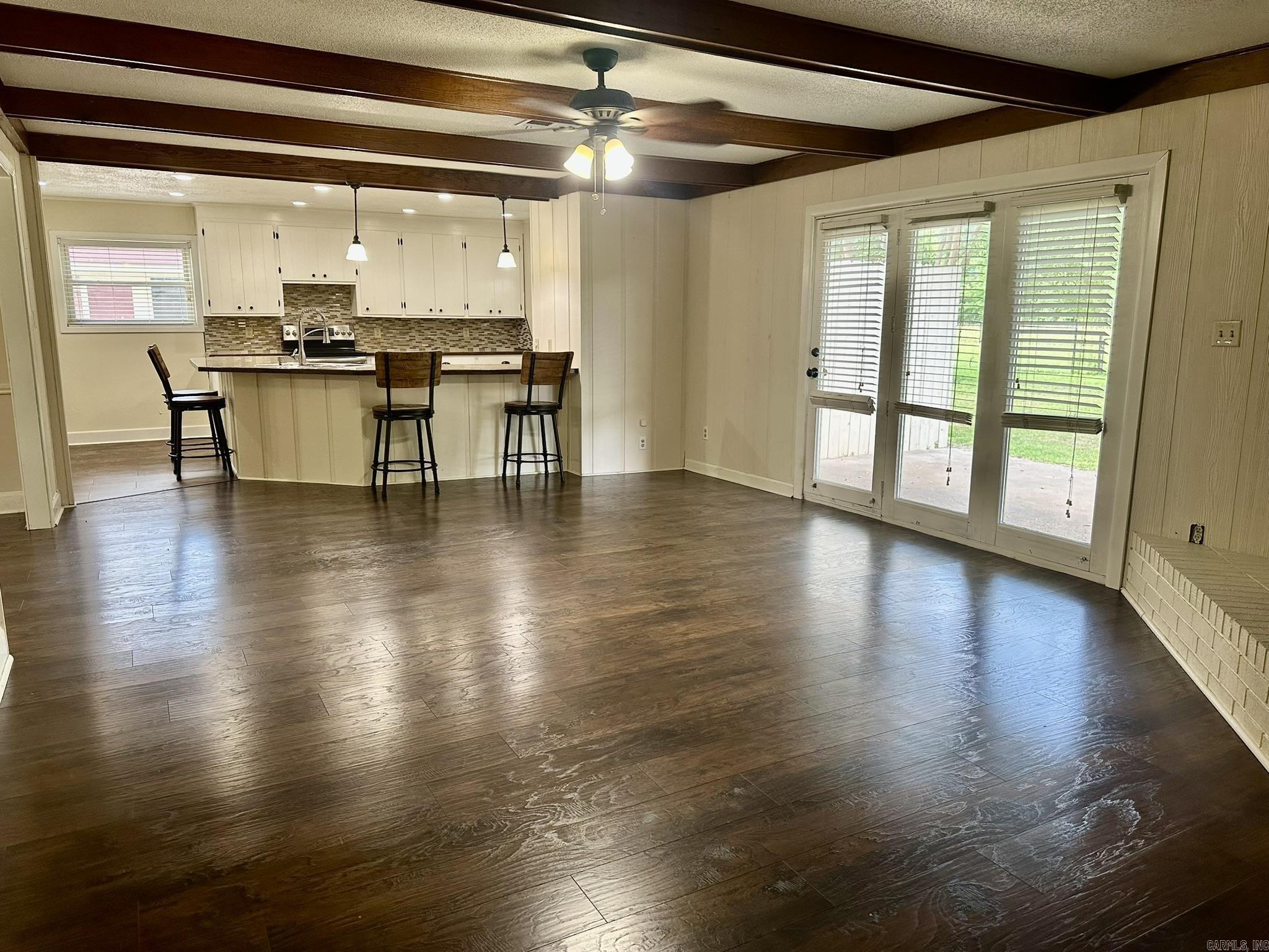 BEVERLY PLACE - Residential