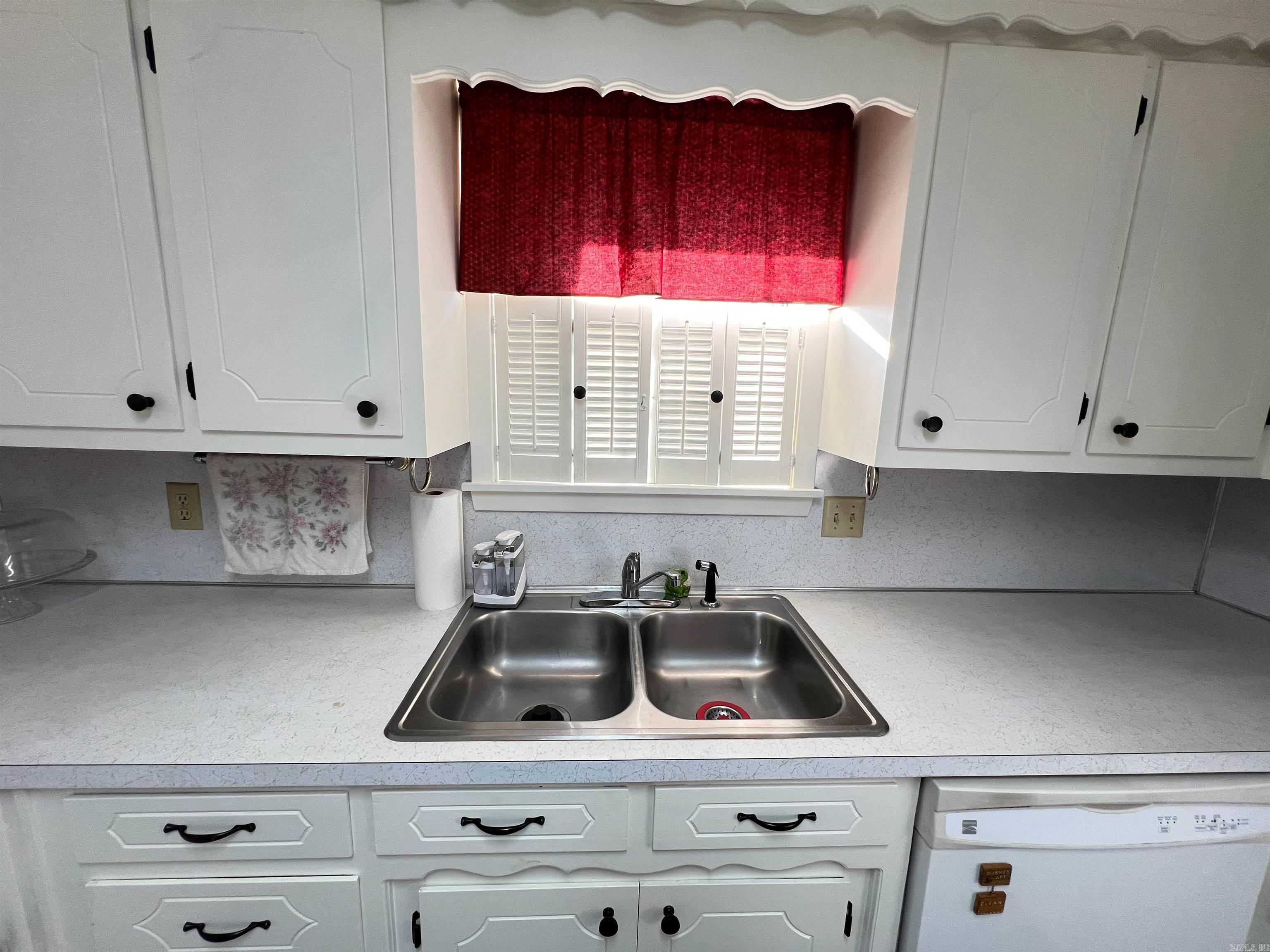 LEEWOOD ADDN - Residential