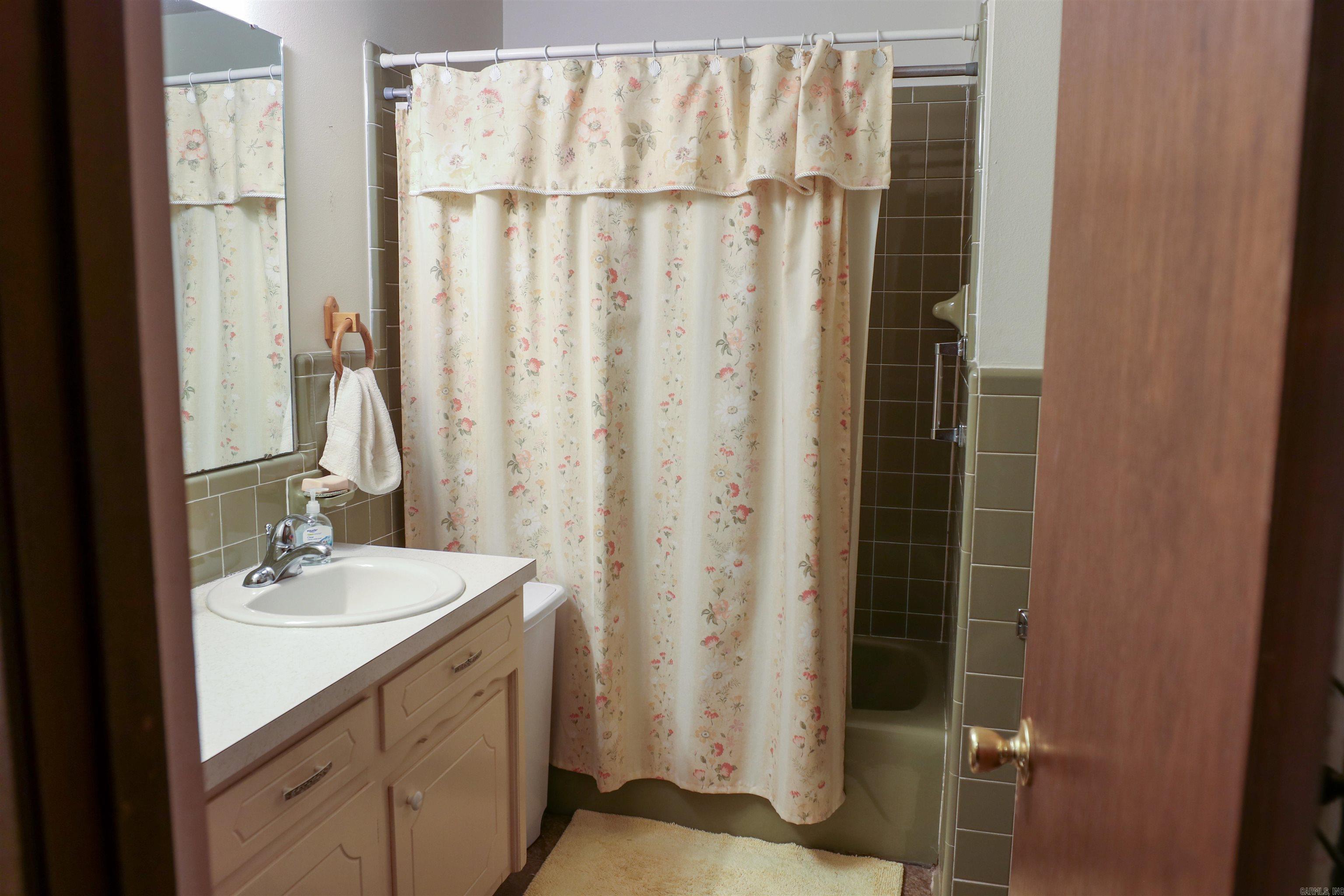 LEEWOOD ADDN - Residential