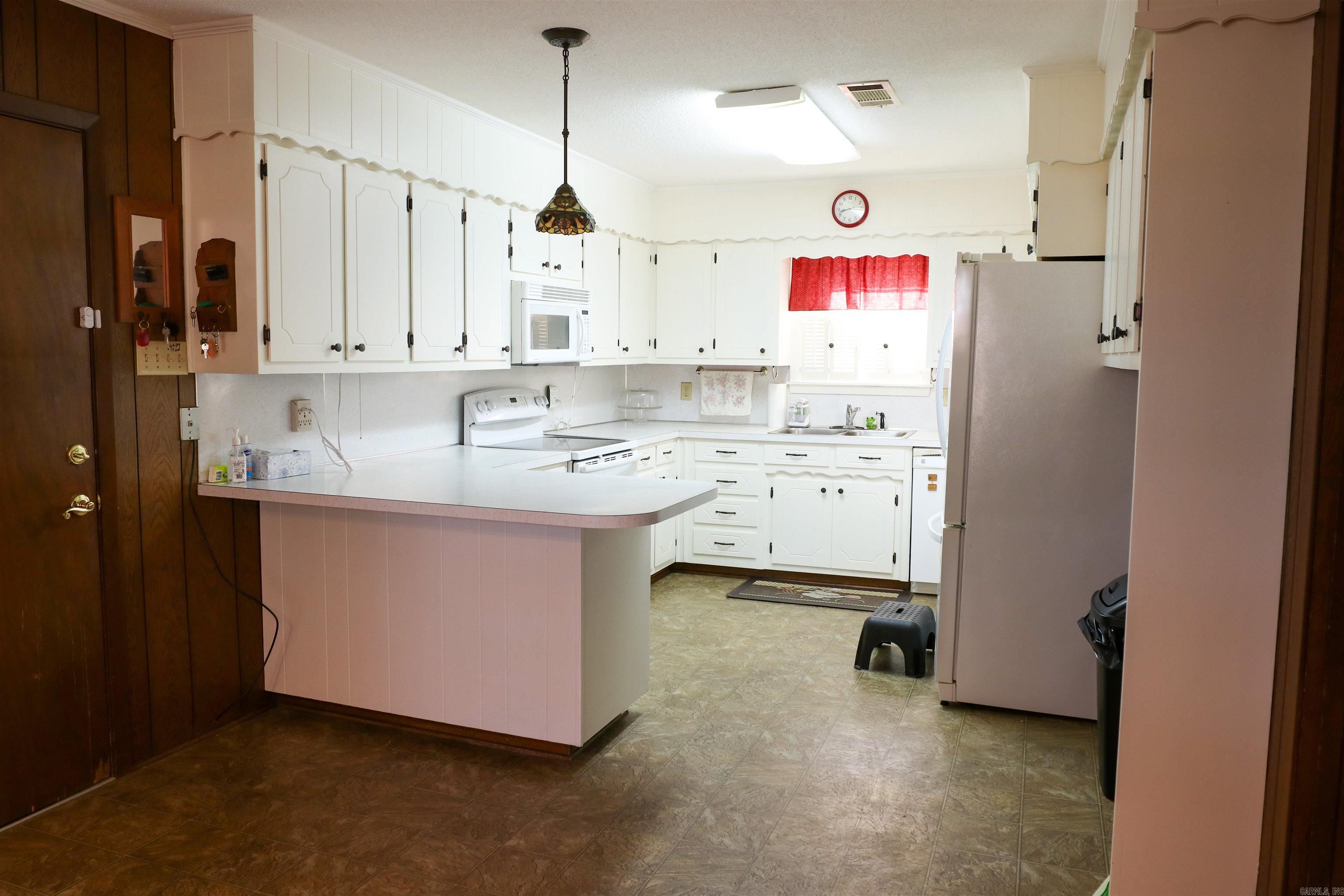 LEEWOOD ADDN - Residential