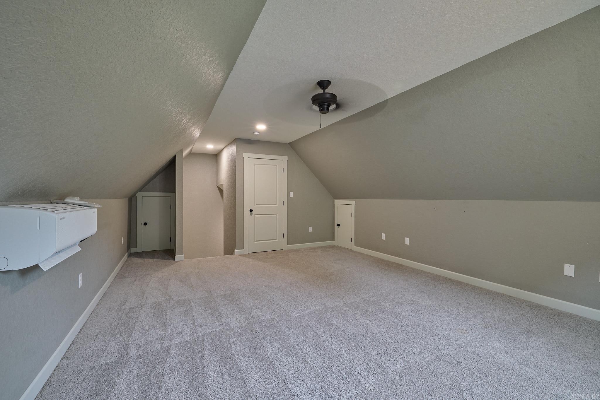 LYDIA'S PLACE - Residential