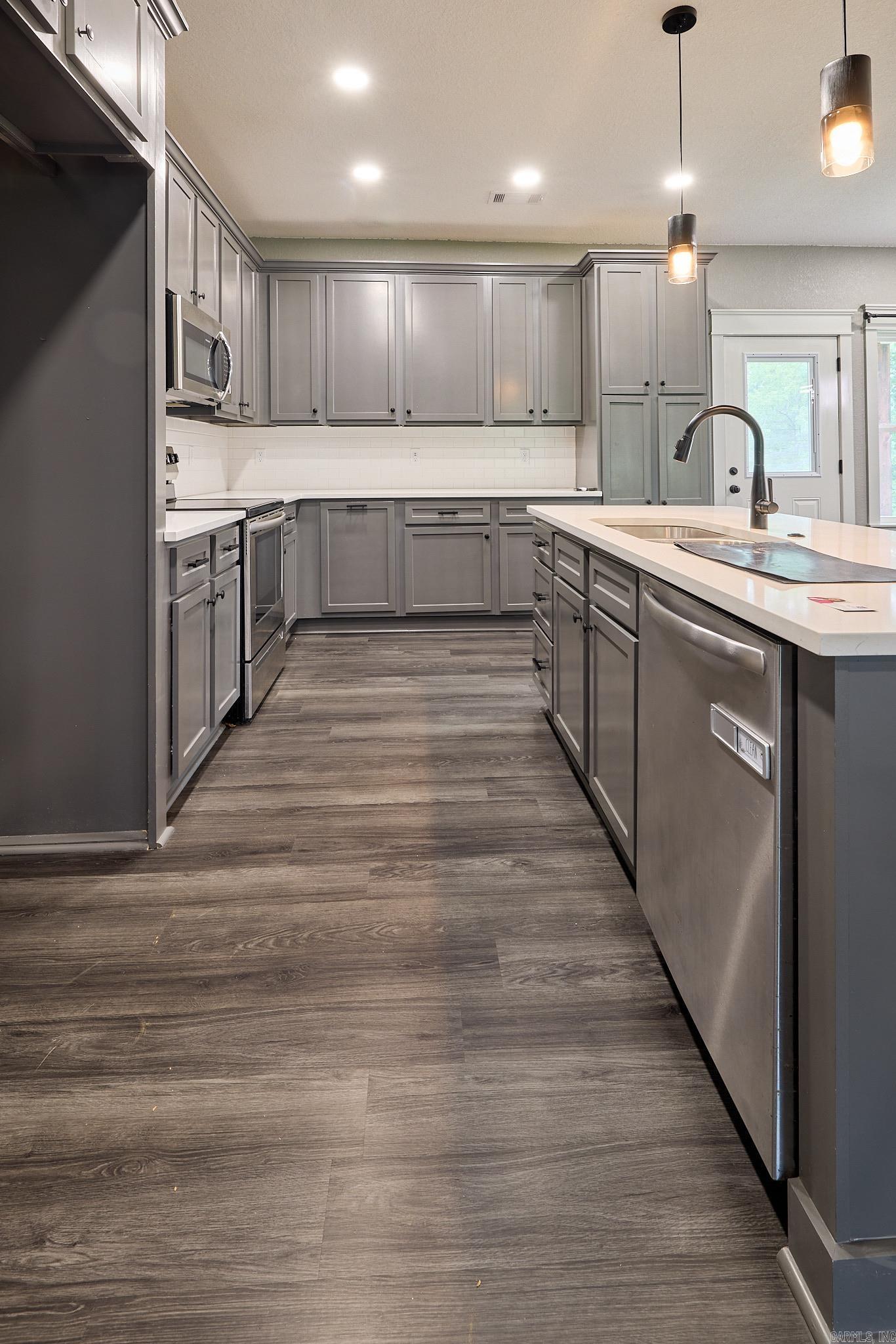 LYDIA'S PLACE - Residential