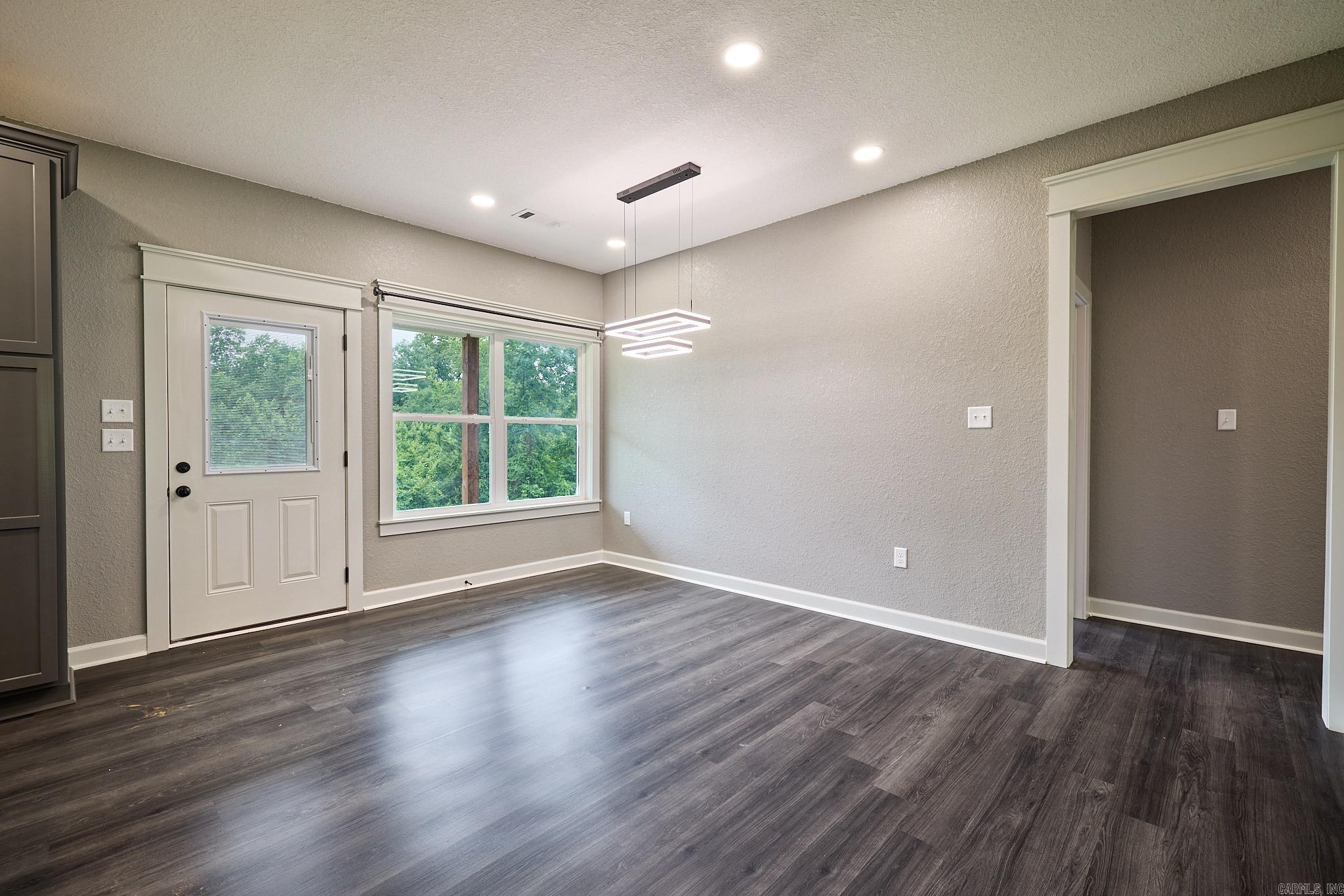 LYDIA'S PLACE - Residential