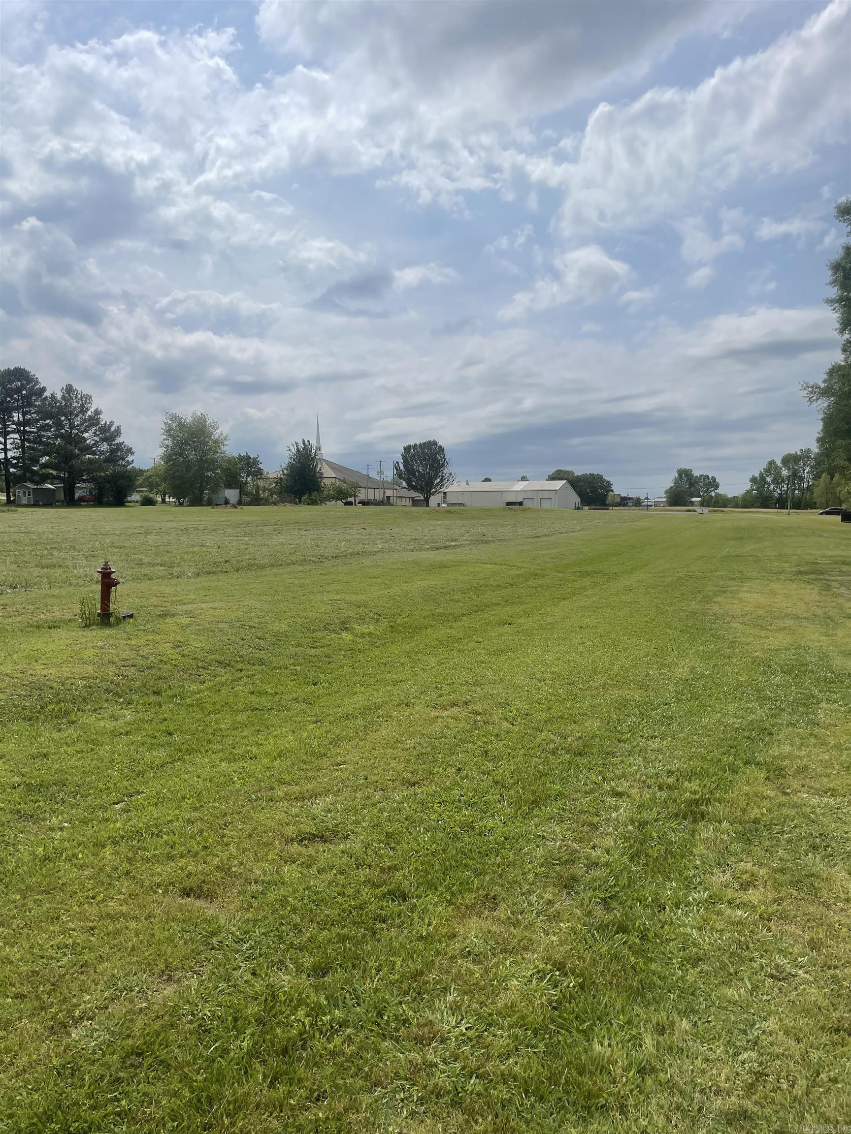 COUNTRY MEADOWS - Land