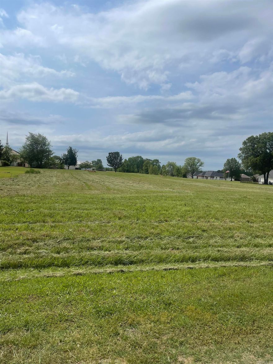 This is a total of 3 lots. Each one is .75 acres, totaling  2.25 acres.