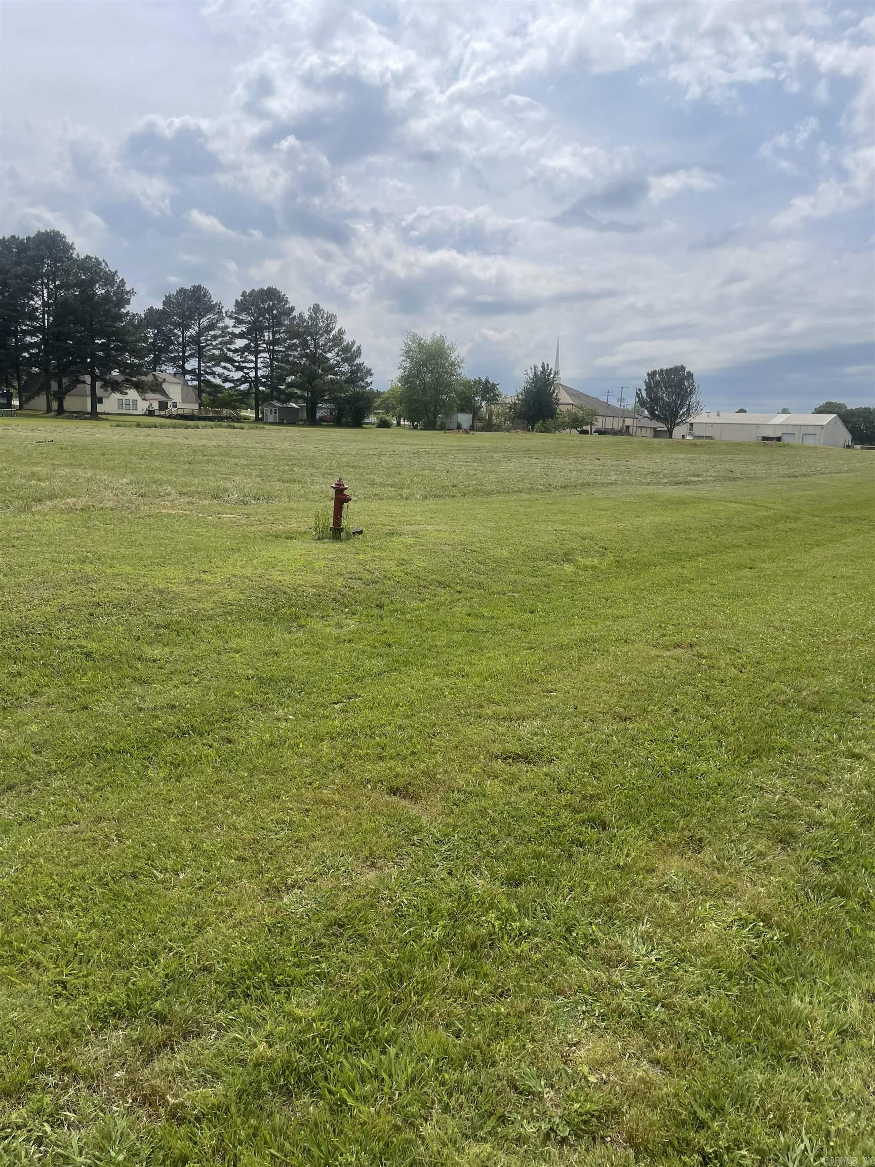 COUNTRY MEADOWS - Land