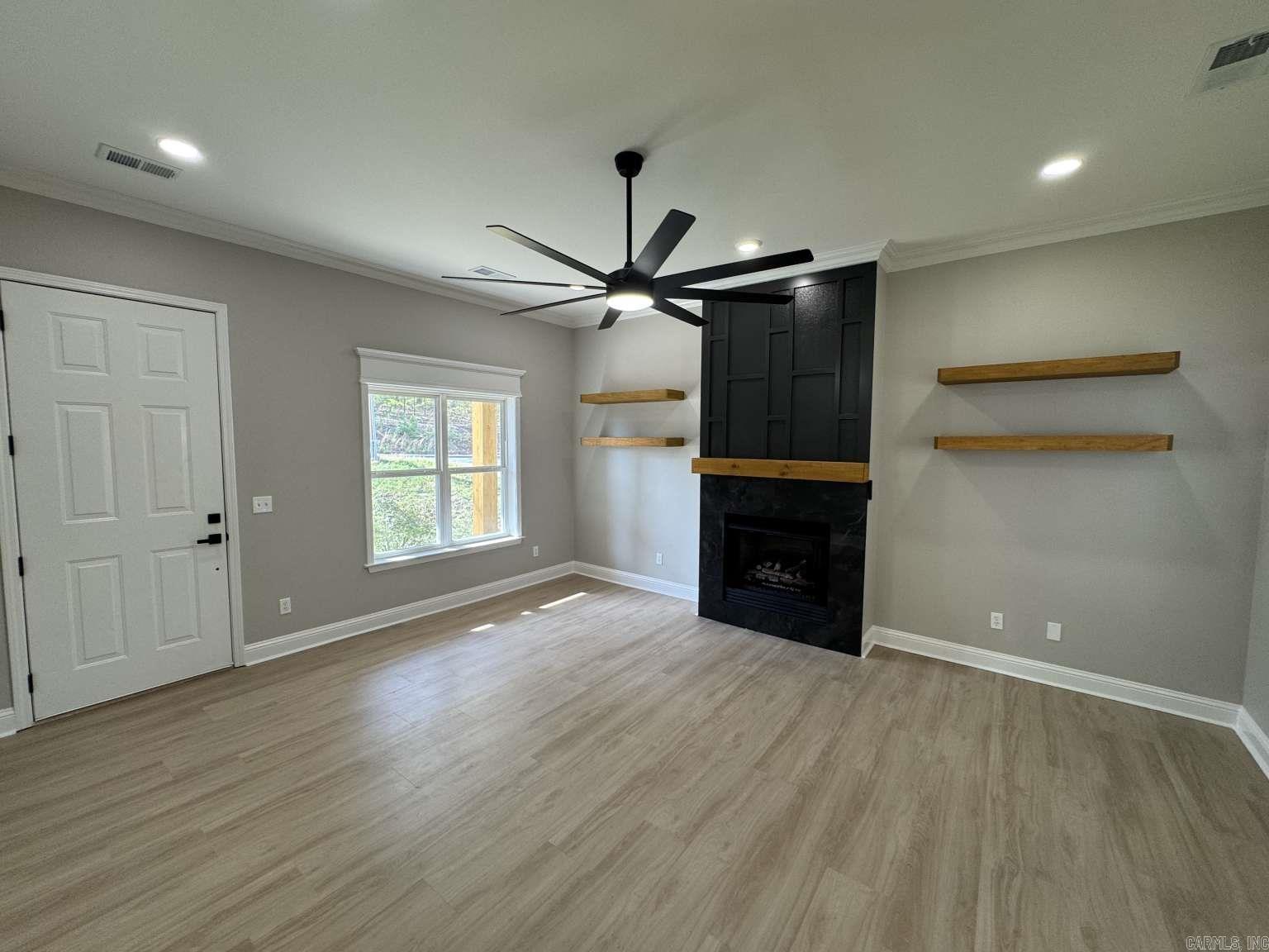 GIBRALTER HGTS - Residential