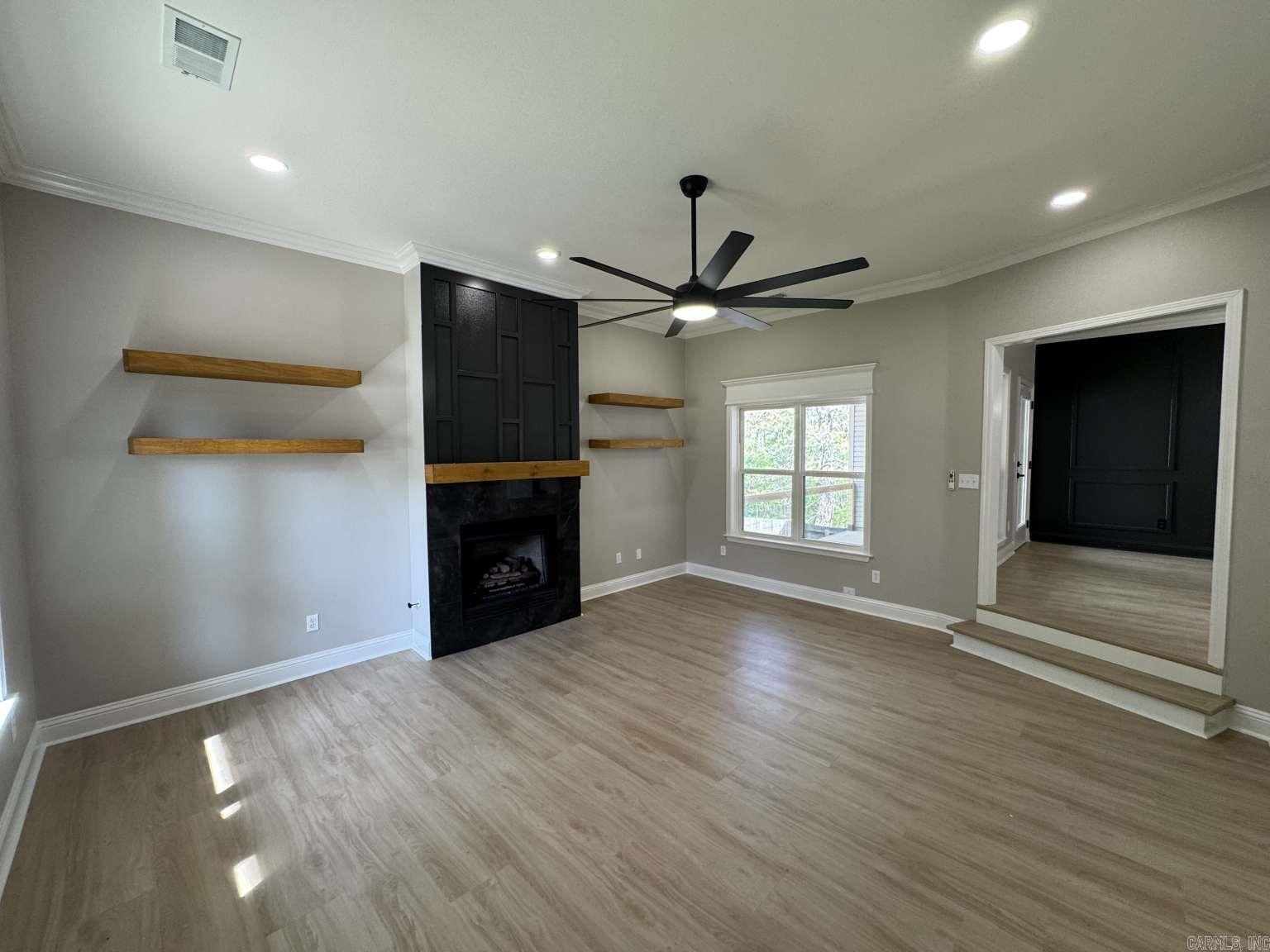 GIBRALTER HGTS - Residential