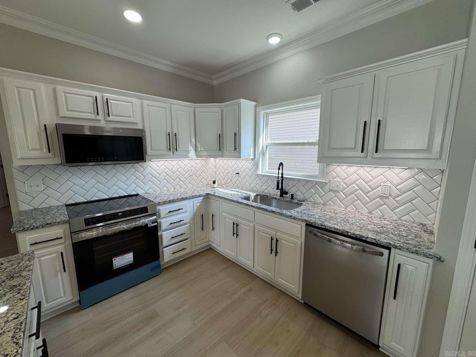 GIBRALTER HGTS - Residential