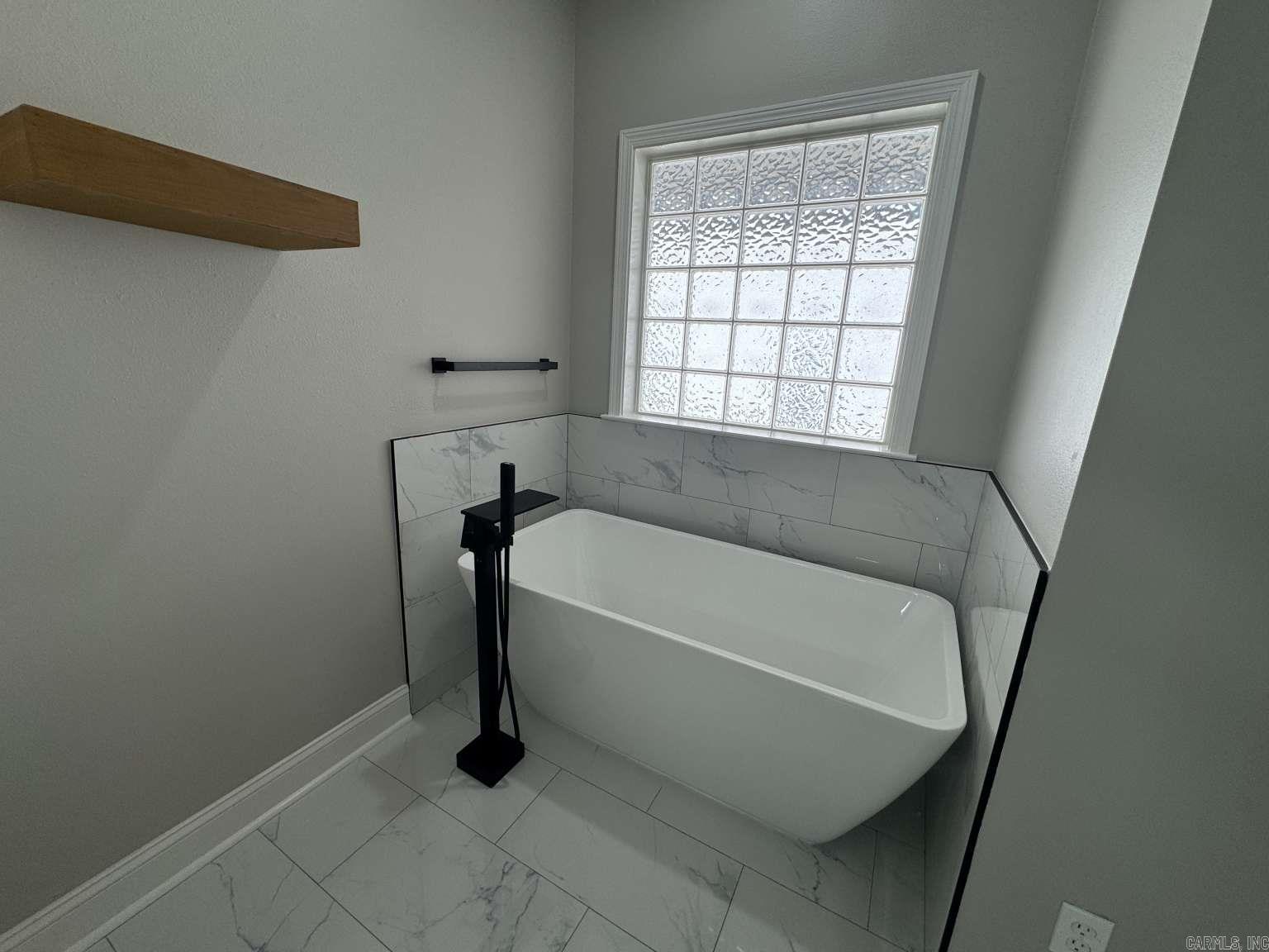 GIBRALTER HGTS - Residential