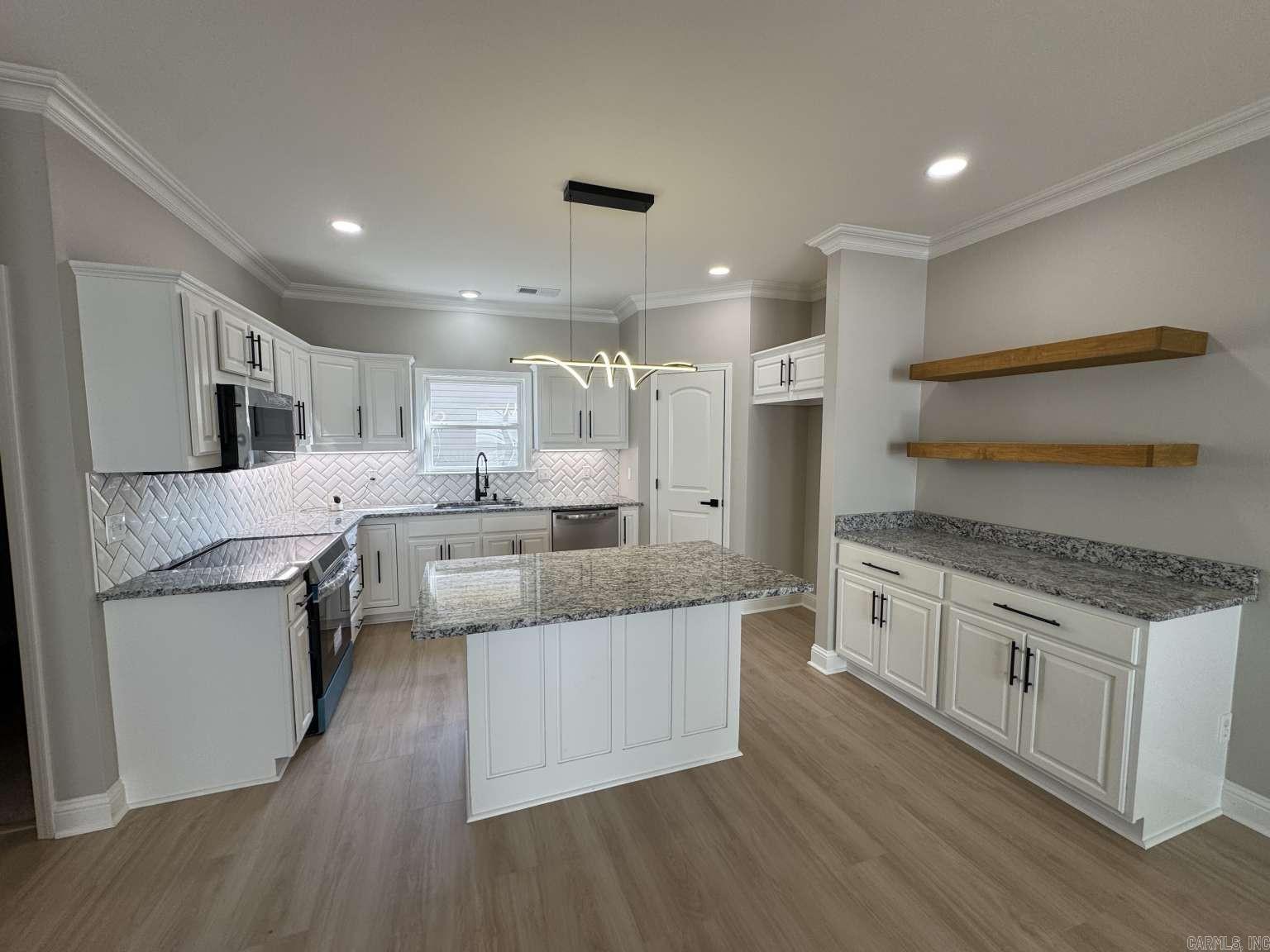 GIBRALTER HGTS - Residential