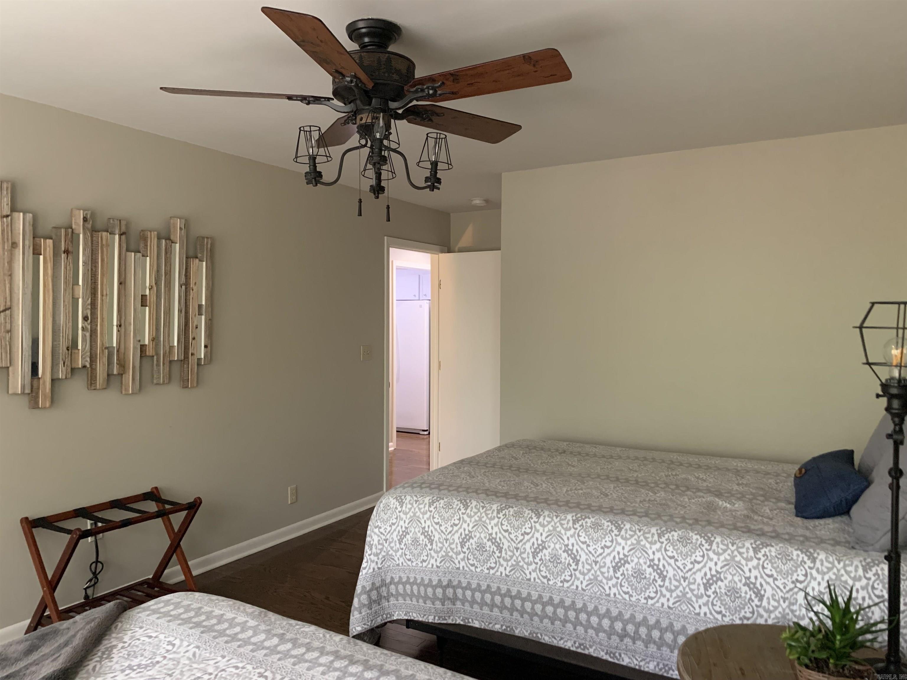 Eden Isle-Country Club - Residential