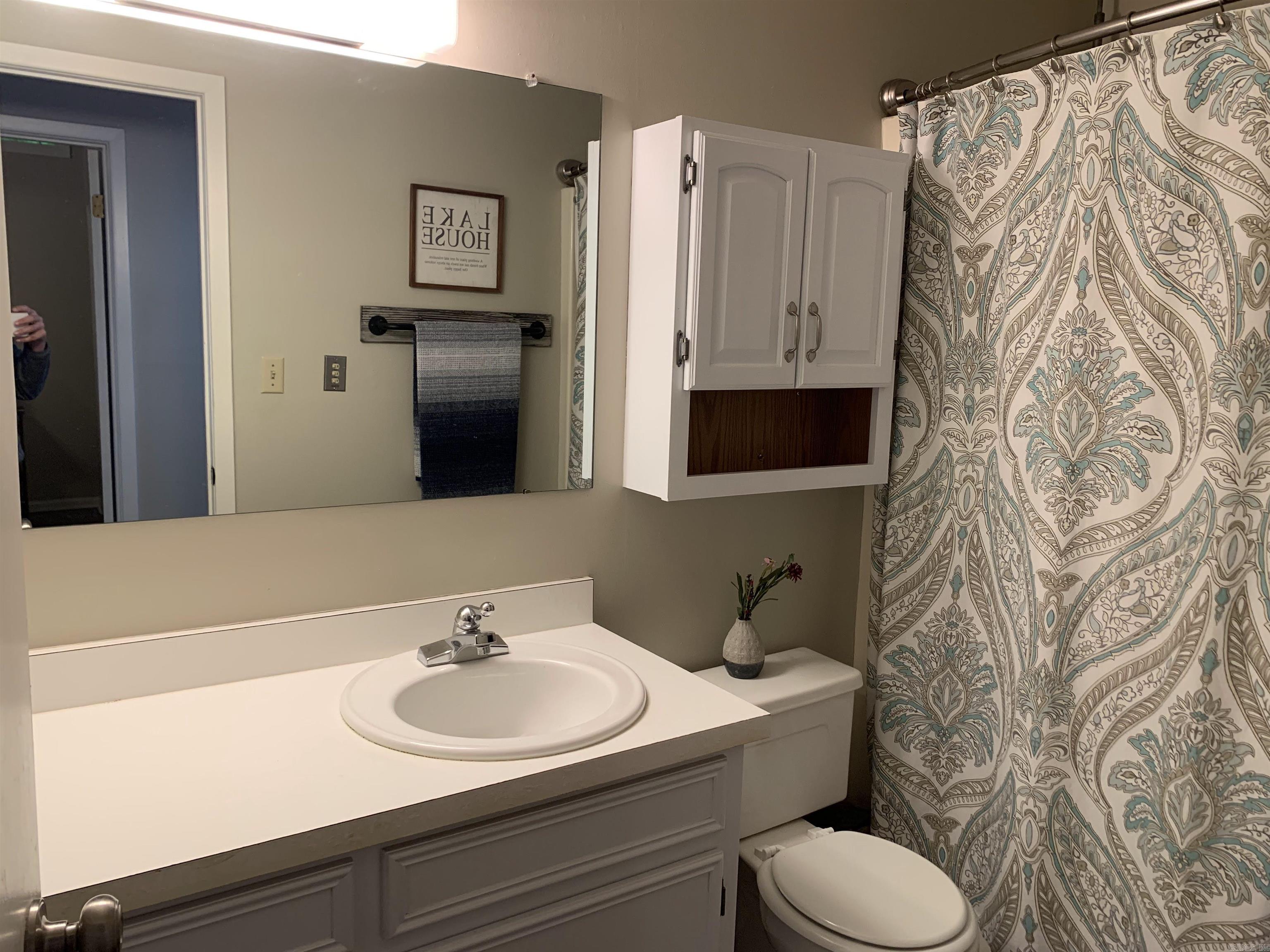 Eden Isle-Country Club - Residential