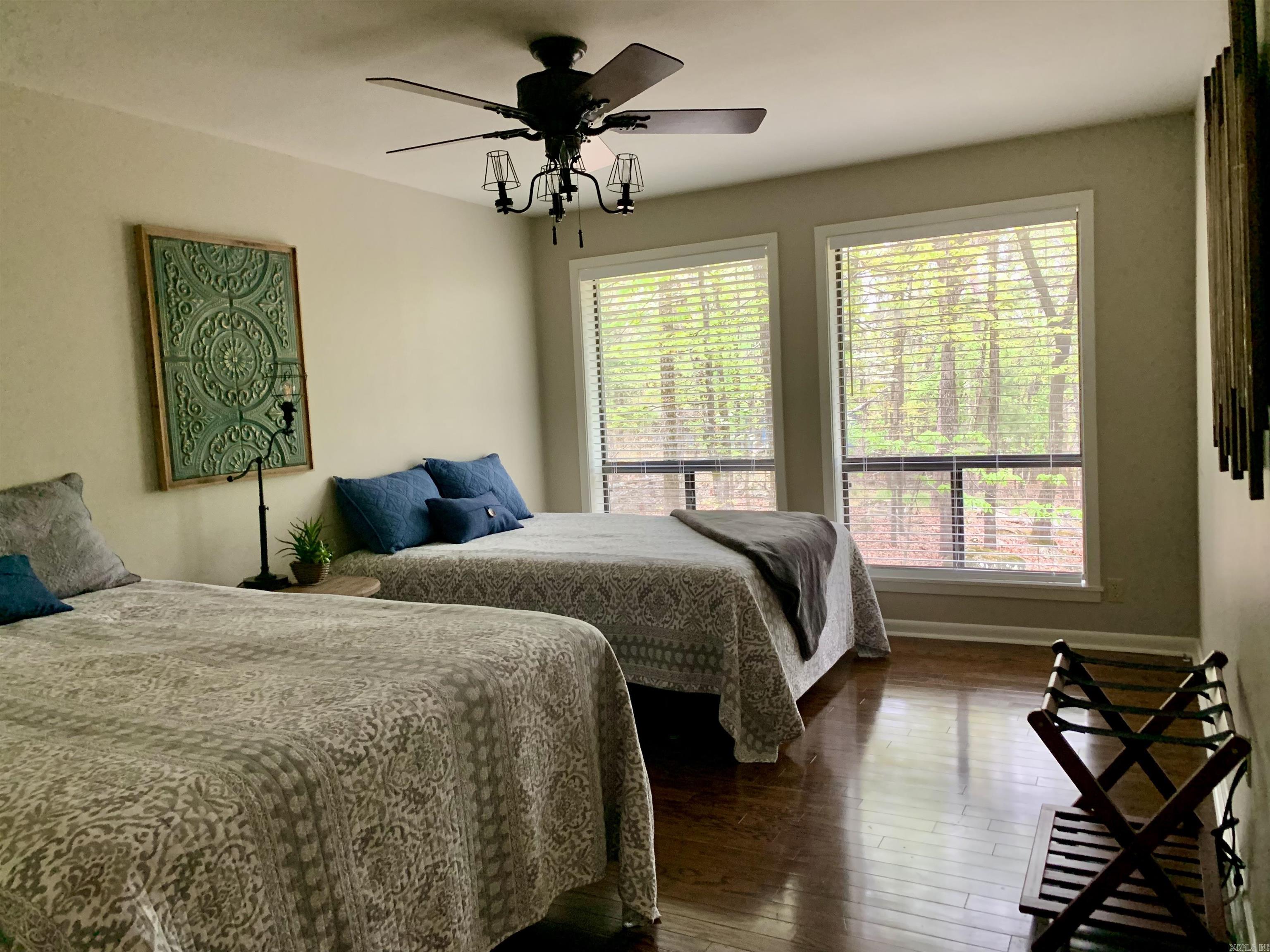 Eden Isle-Country Club - Residential