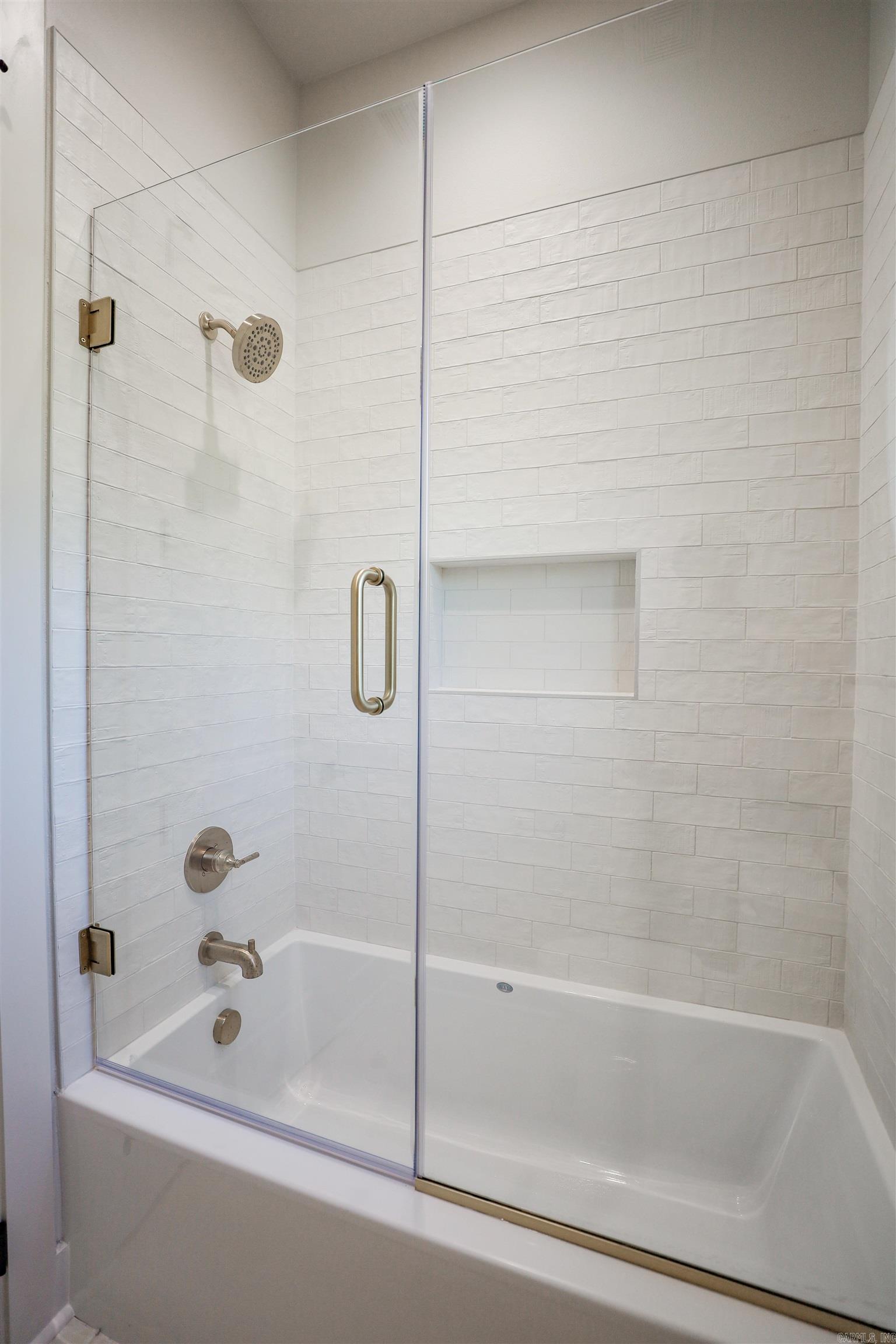 WATERVIEW ESTATES - Residential