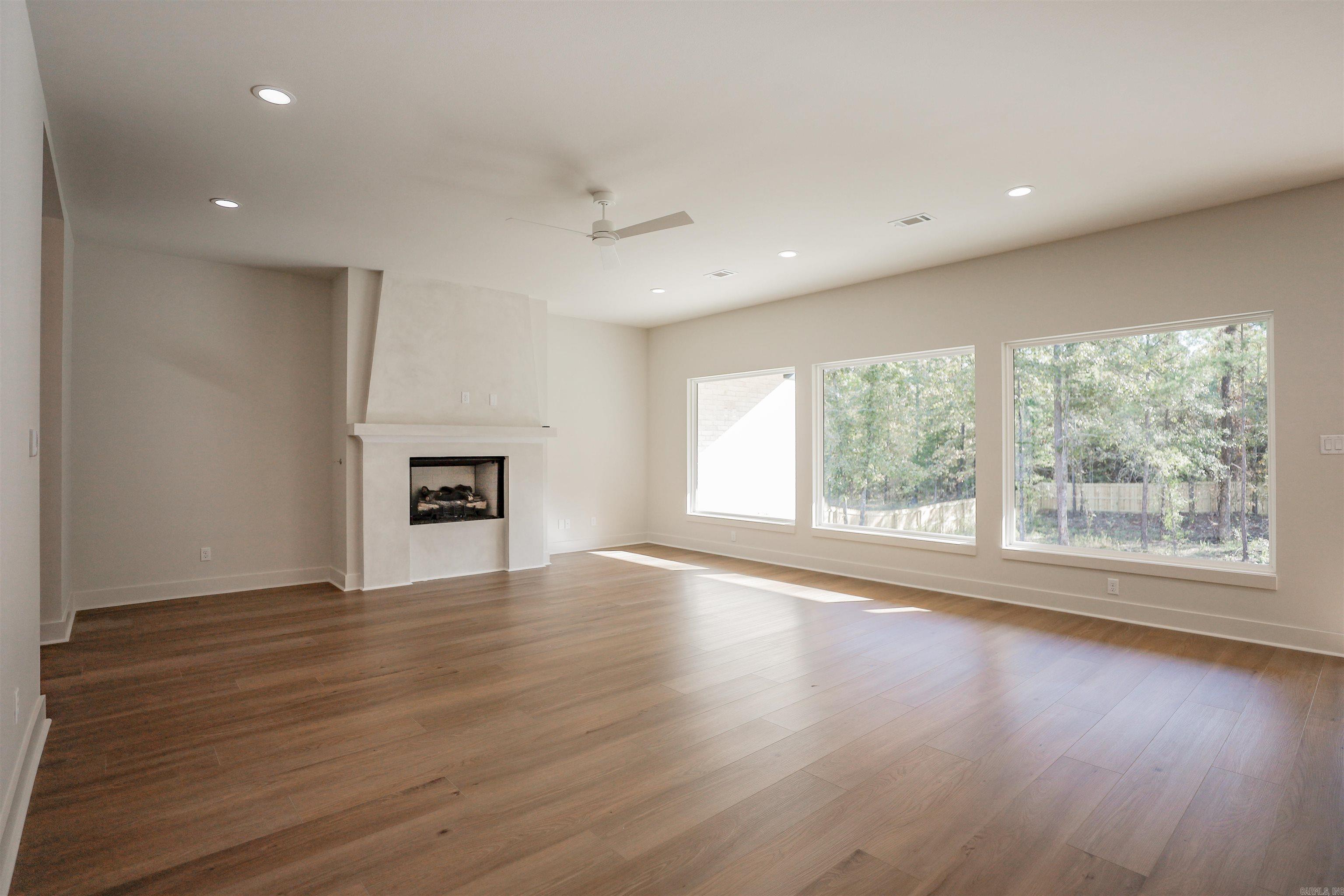 WATERVIEW ESTATES - Residential