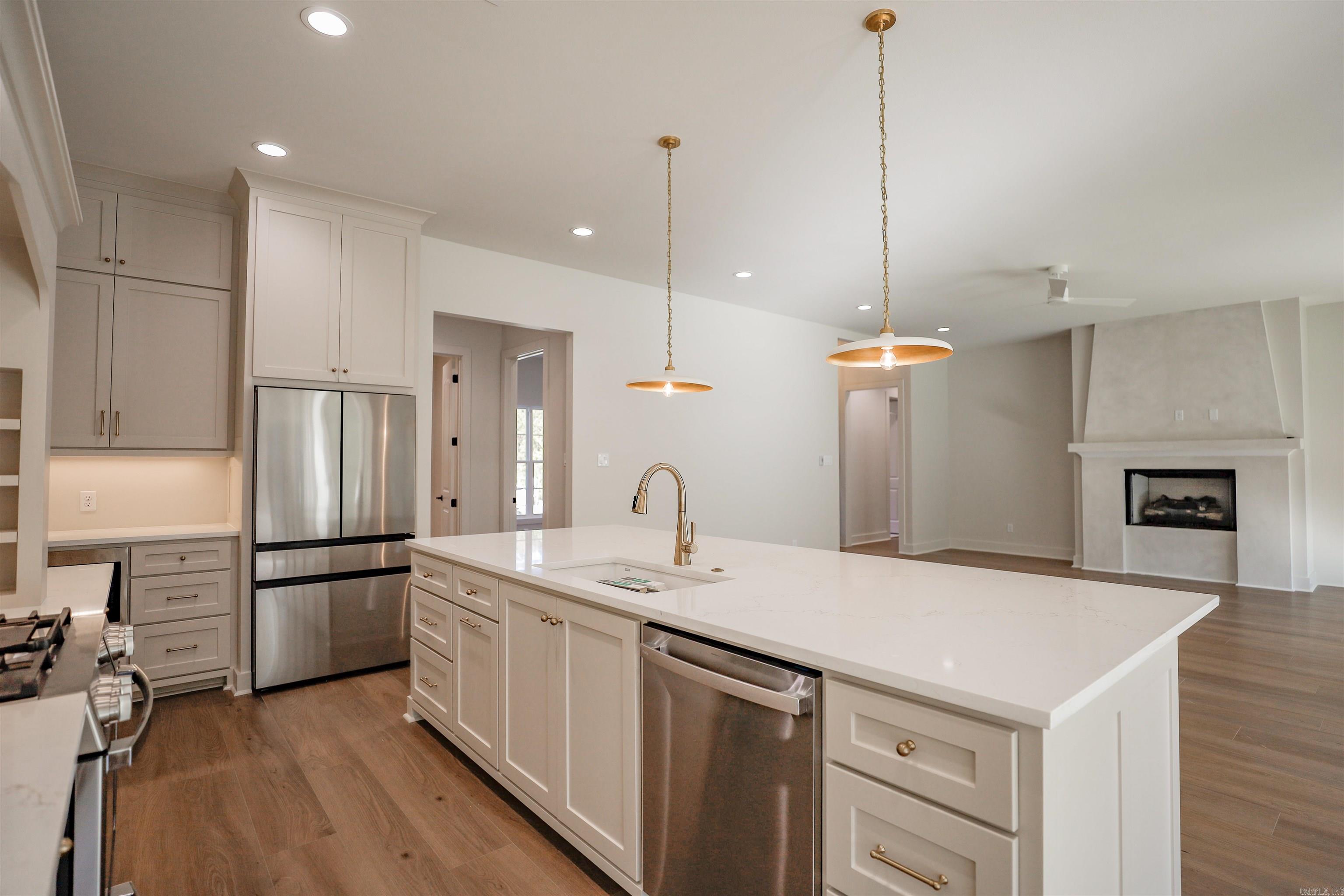 WATERVIEW ESTATES - Residential