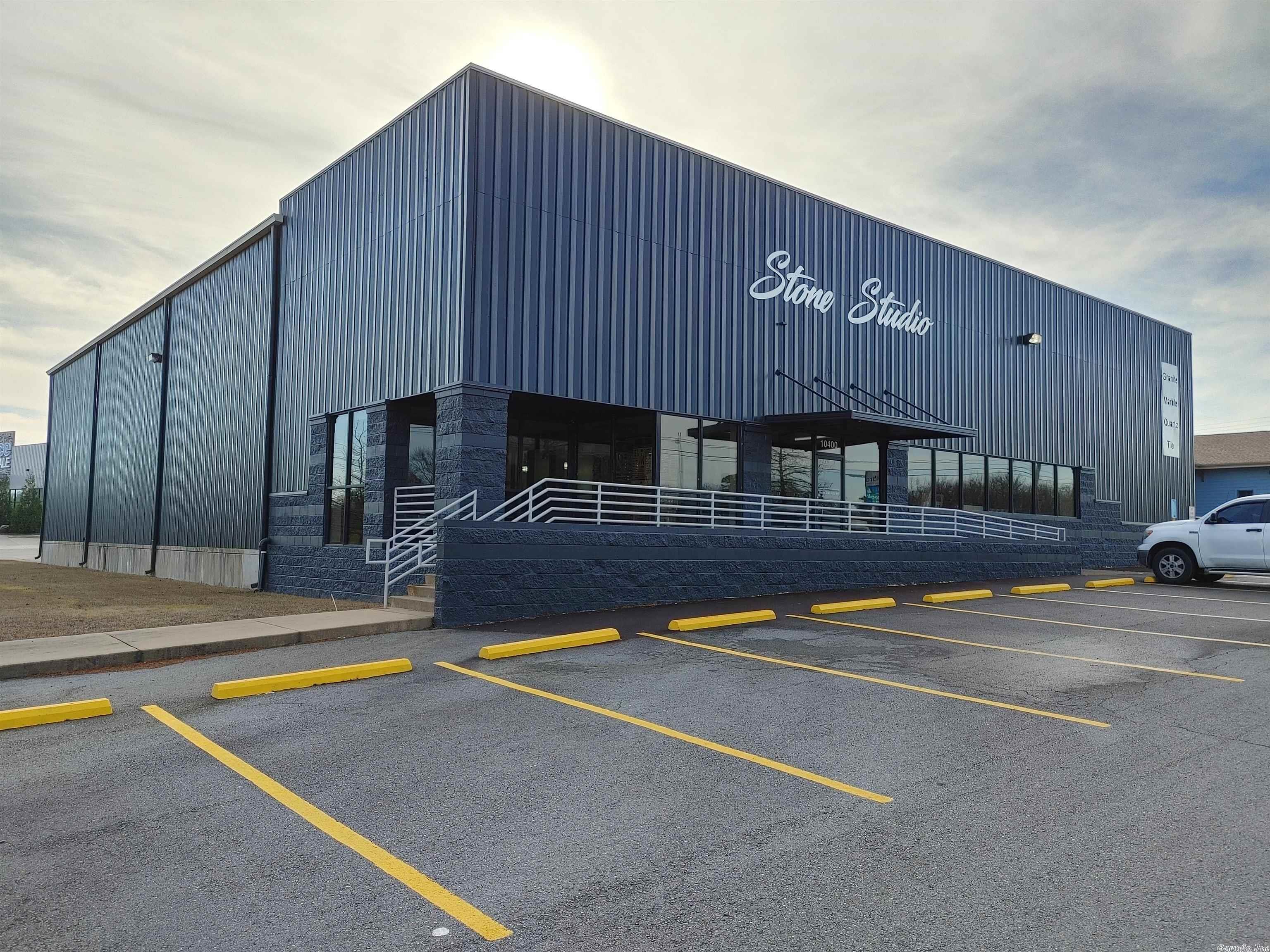 Excellent Visibility on the Corner of Maumelle Blvd and Innerplan Drive. Traffic Count is 33,000 VPD. Building Size is +/- 15,138 sf with +/- 5,207 sf of Warehouse and +/- 9,931 sf Showroom and Office on +/- 1.11 Acres. Built in 2002 and Zoned I-1. Warehouse has 2 Dock Doors, 1 Dock High and 1 Box Truck High. Warehouse also has 1 Drive-In Door. Warehouse Clear Height is 20' and 25' to Beam. There is Also a Roll-up Door from Warehouse to Showroom. Conveniently Located Less than 1.5 Miles from I-430. This Property is Also For Lease at a Rental Rate of $10.00 psf NNN.