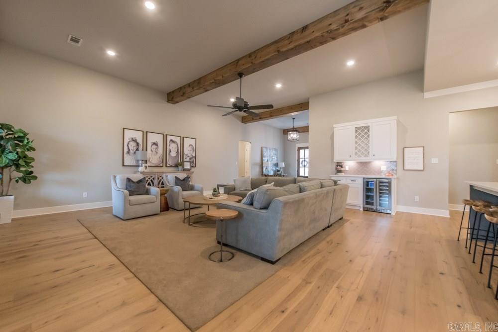 CHENAL VALLEY "ENSBURY PLACE" - Residential
