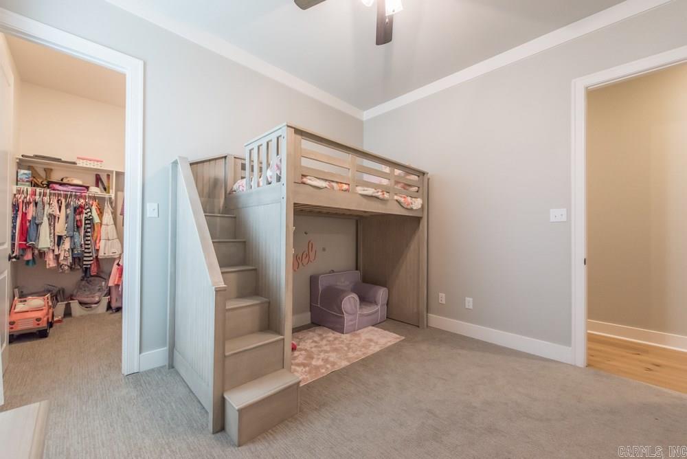CHENAL VALLEY "ENSBURY PLACE" - Residential